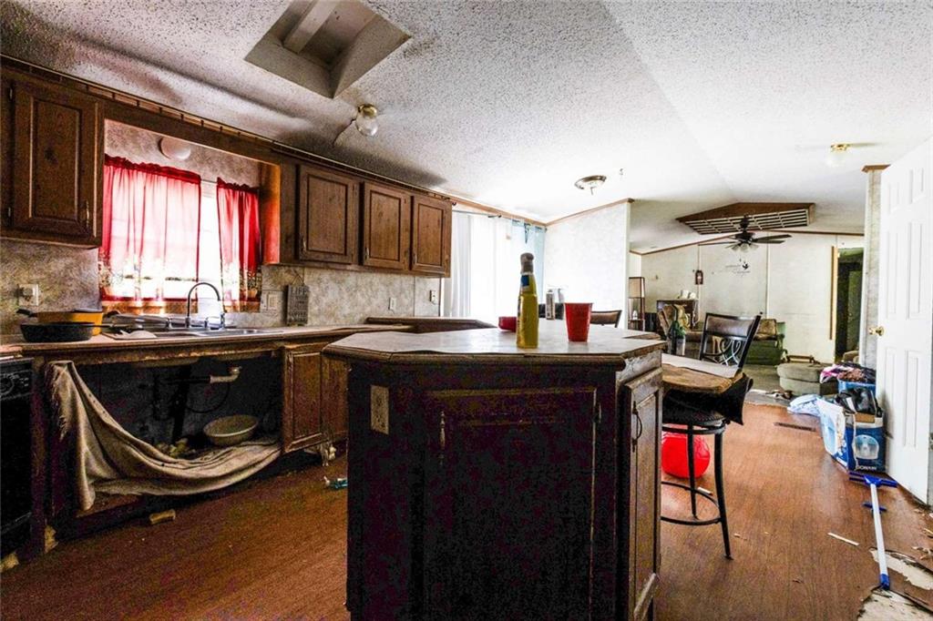 Photo 4 of Single family home for sale at 502 8th Street, Abbeville, LA 70510 | MLS# 2573155 | Listing updated on 2026-09-09