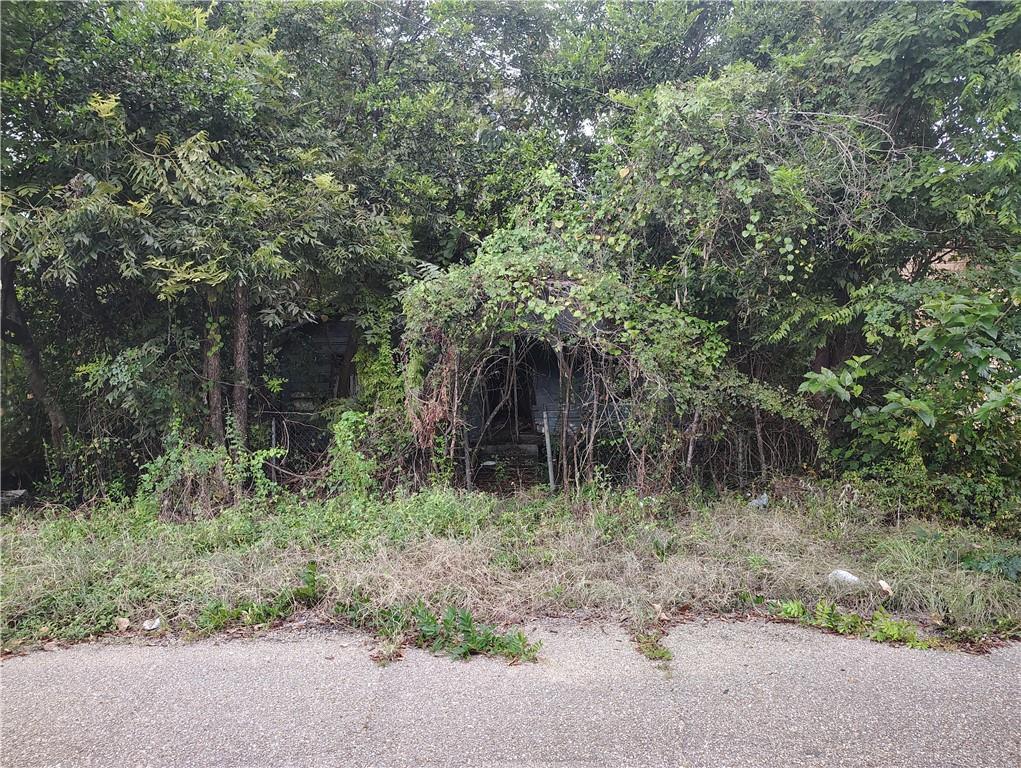 4th image of 909 S Royal St, Bogalusa, LA 70427 | MLS# 2573175