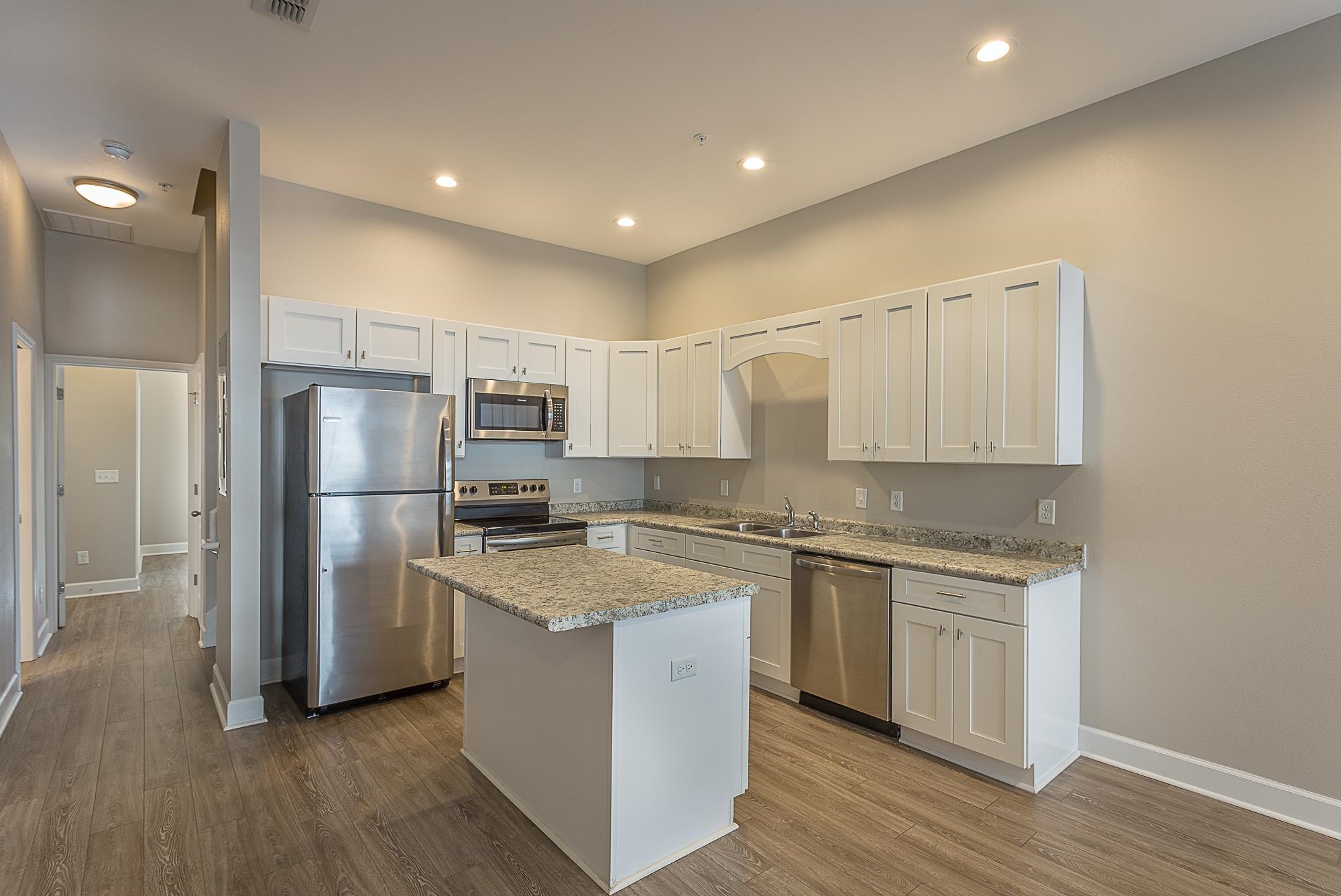 2170 SE Capital Circle 102, Tallahassee, FL, 