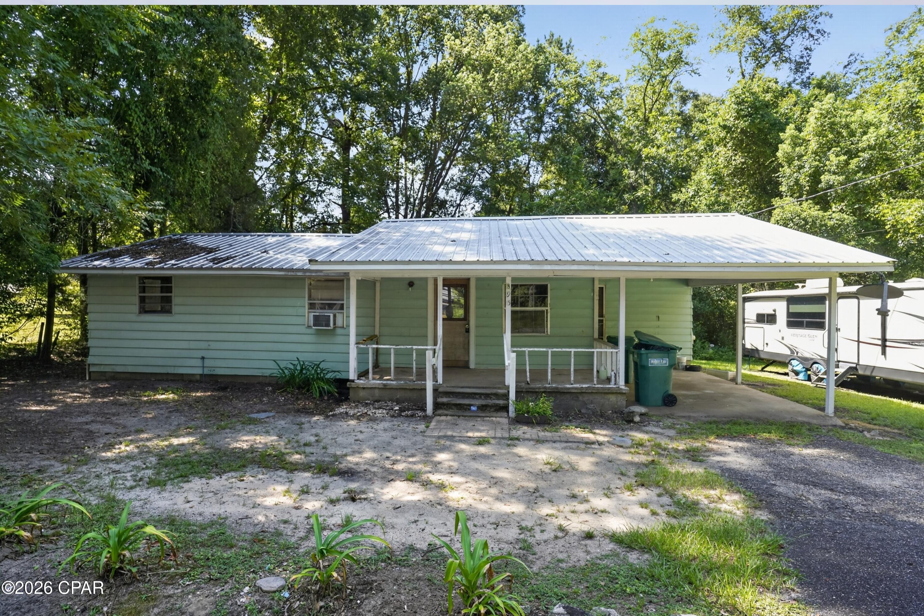 395 E Brock Avenue, Bonifay, FL 32425