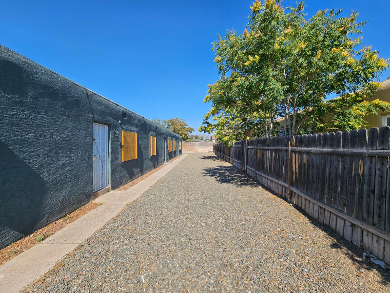 Photo 3 of Multi family home for sale at 336 Rhode Is St Ne, Albuquerque, NM 87108 | MLS# 1109419 | Listing updated on 2026-10-11