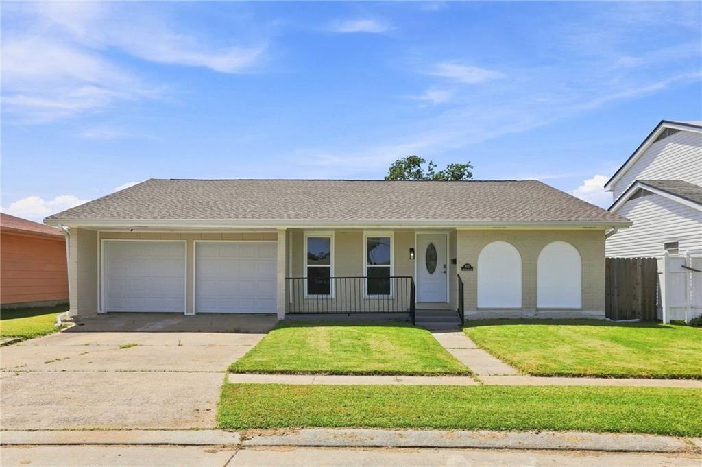 Photo 2 of Single family home for sale at 810 Sheree Lyn Ct, Terrytown, LA 70056 | MLS# 2573318 | Listing updated on 2026-09-14