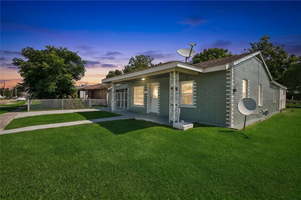Photo 2 of Single family home for sale at 1941 Estalote Ave, Harvey, LA 70058 | MLS# 2572242 | Listing updated on 2026-10-09
