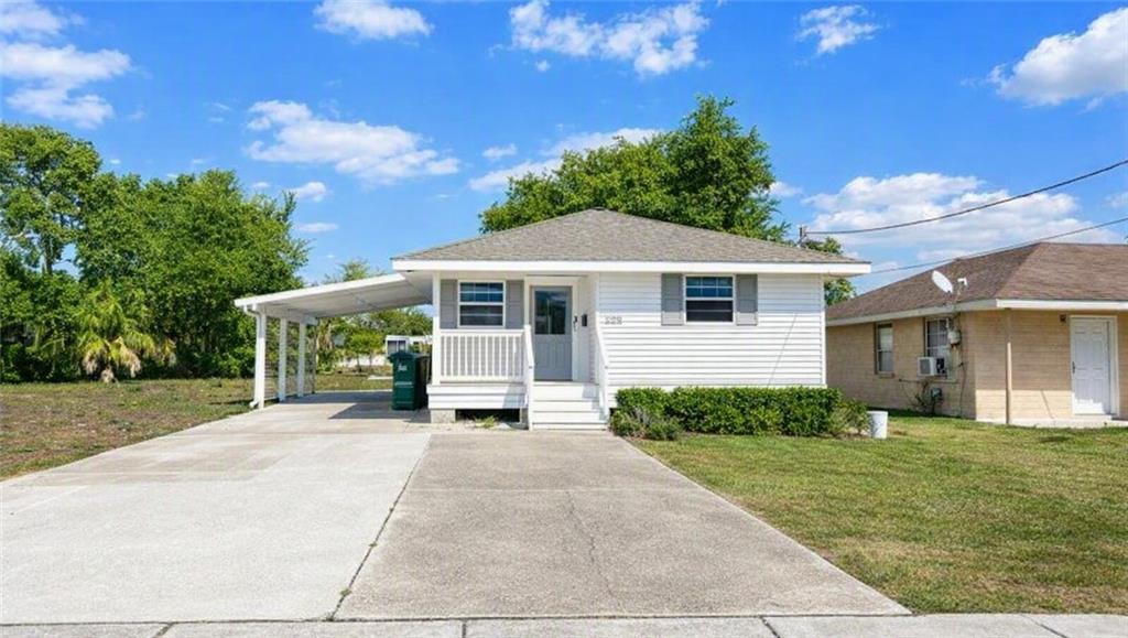 1st image of 2215 Newton St St, Gretna, LA 70053 | MLS# 2573469