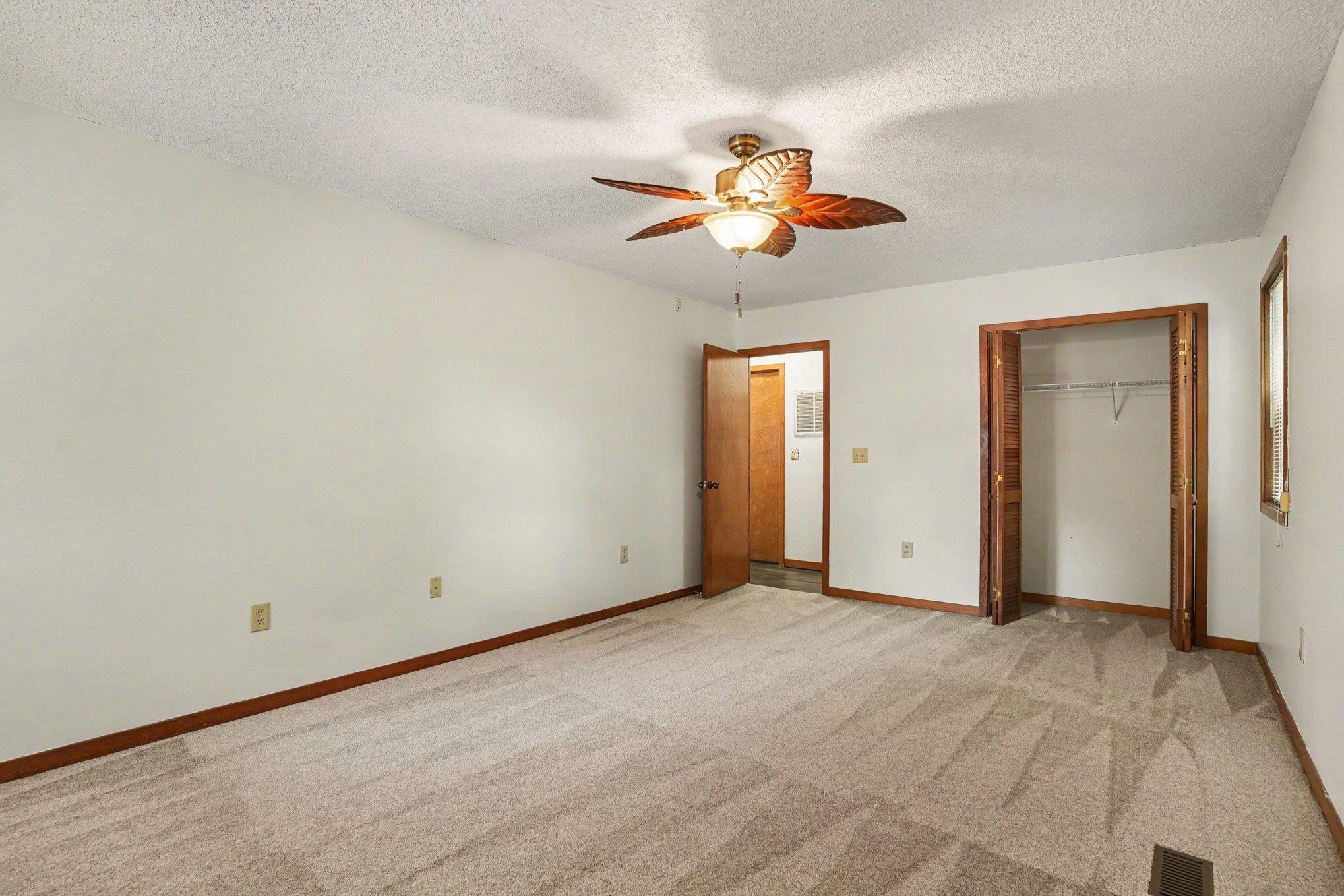 2620642 | Photo 23