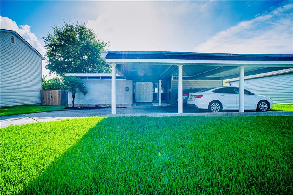 image of 657 E Marlin Ct, Terrytown, LA 70056 | MLS# 2573584