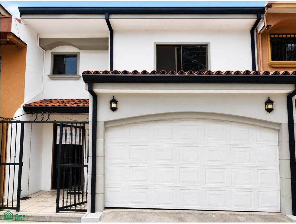 3 bed Single Family Homes For Sale in Curridabat, San Jose - 1