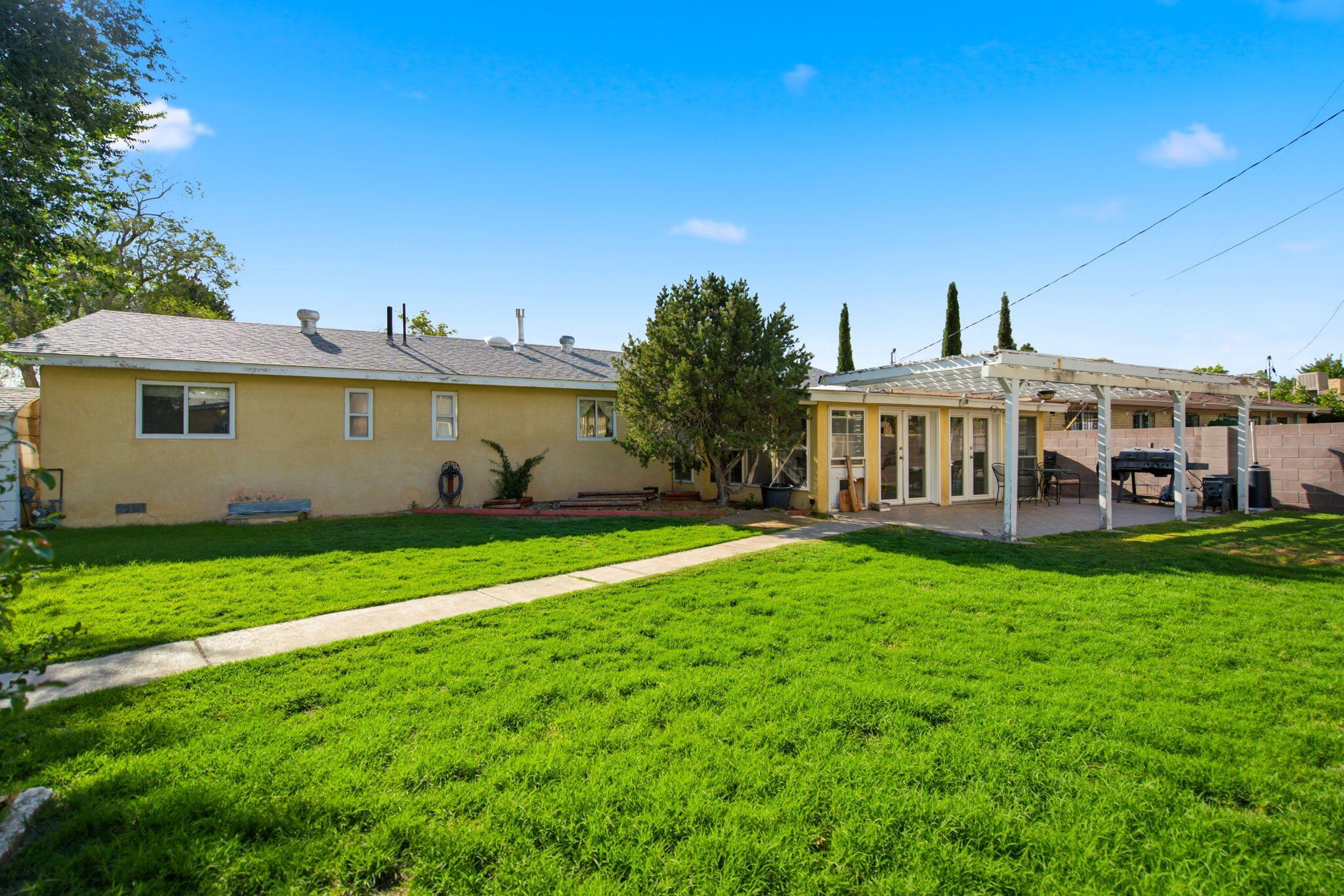4th image of 2812 Cardenas Dr Ne, Albuquerque, NM 87110 | MLS# 1109708