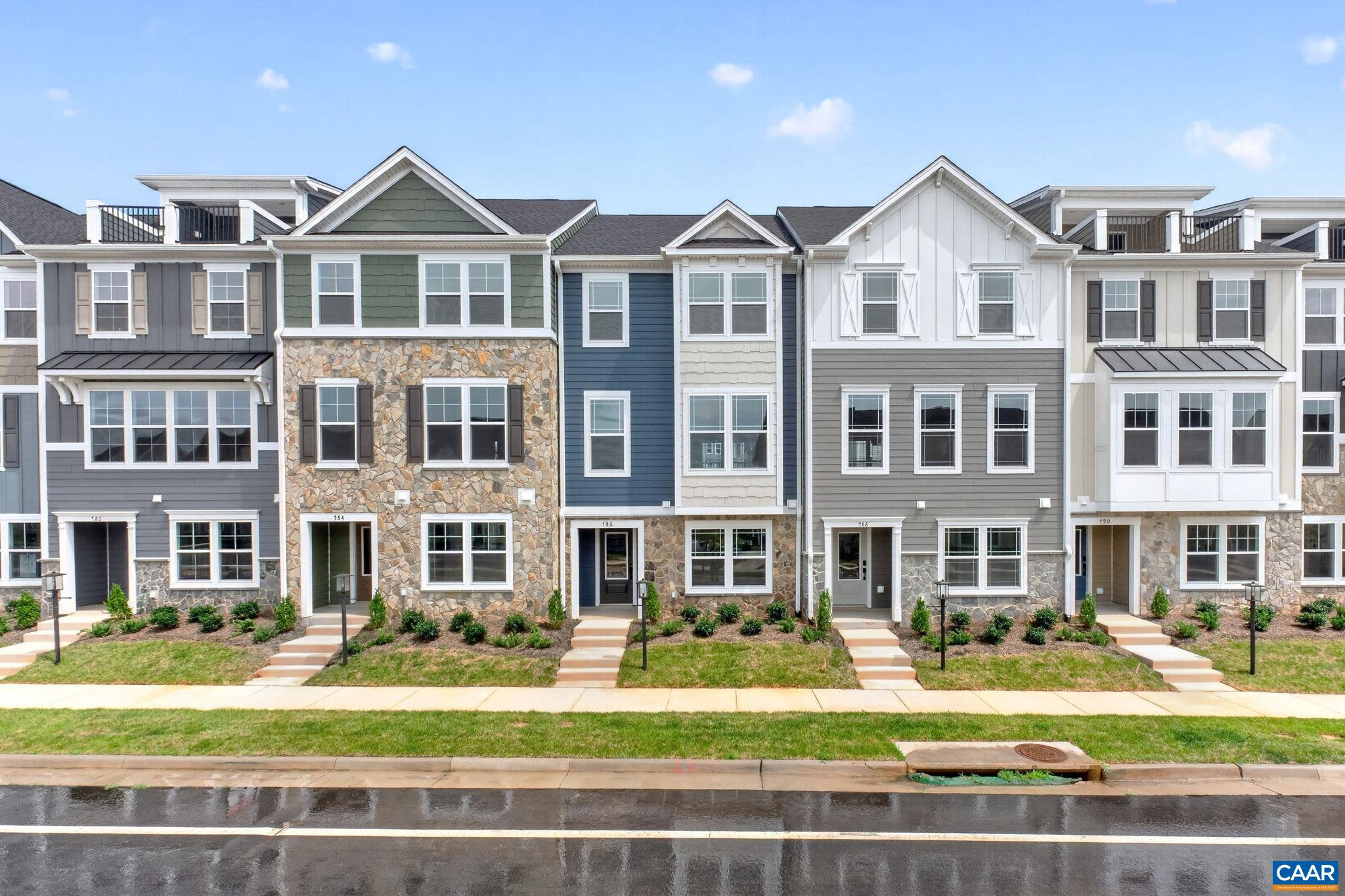 786 PARK RIDGE DR, Crozet, VA 22932