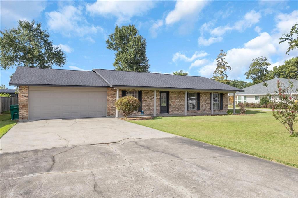 2417 Francis Drive — photo 3