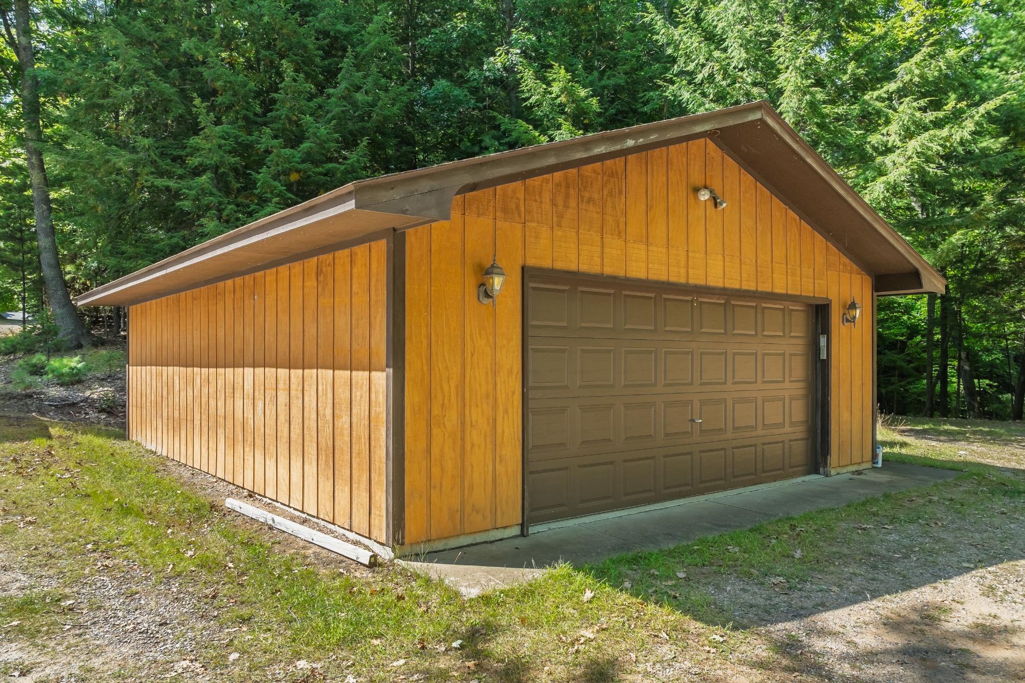 Yellow Birch Lake Property 4539 Kanara Way Photo 21