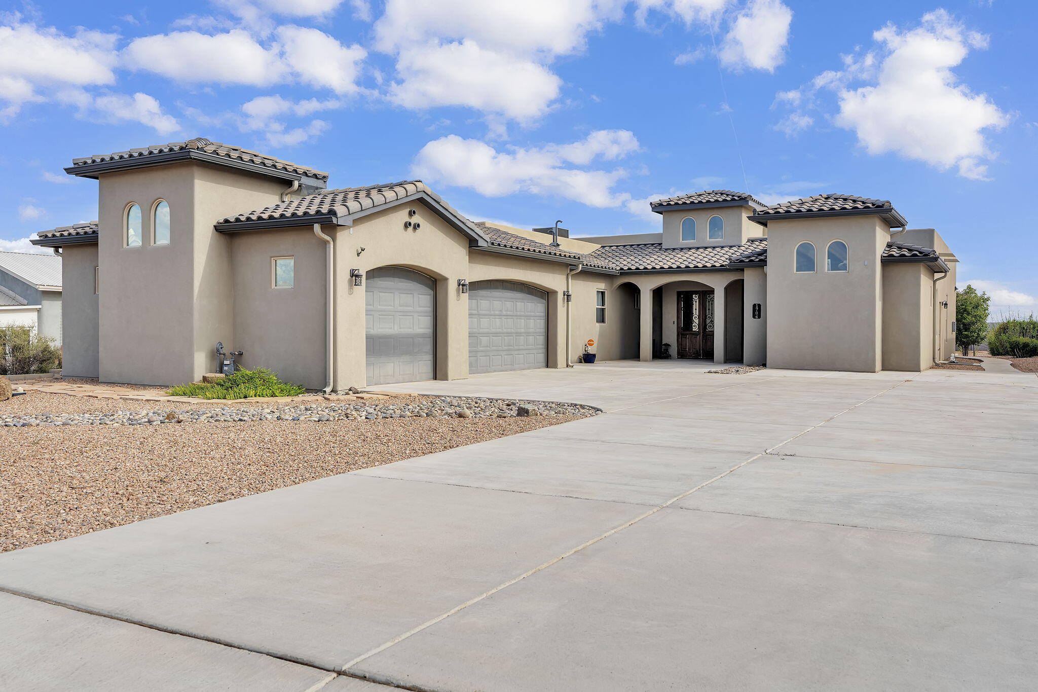 2nd image of 1704 20th Ave Se, Rio Rancho, NM 87124 | MLS# 1109897
