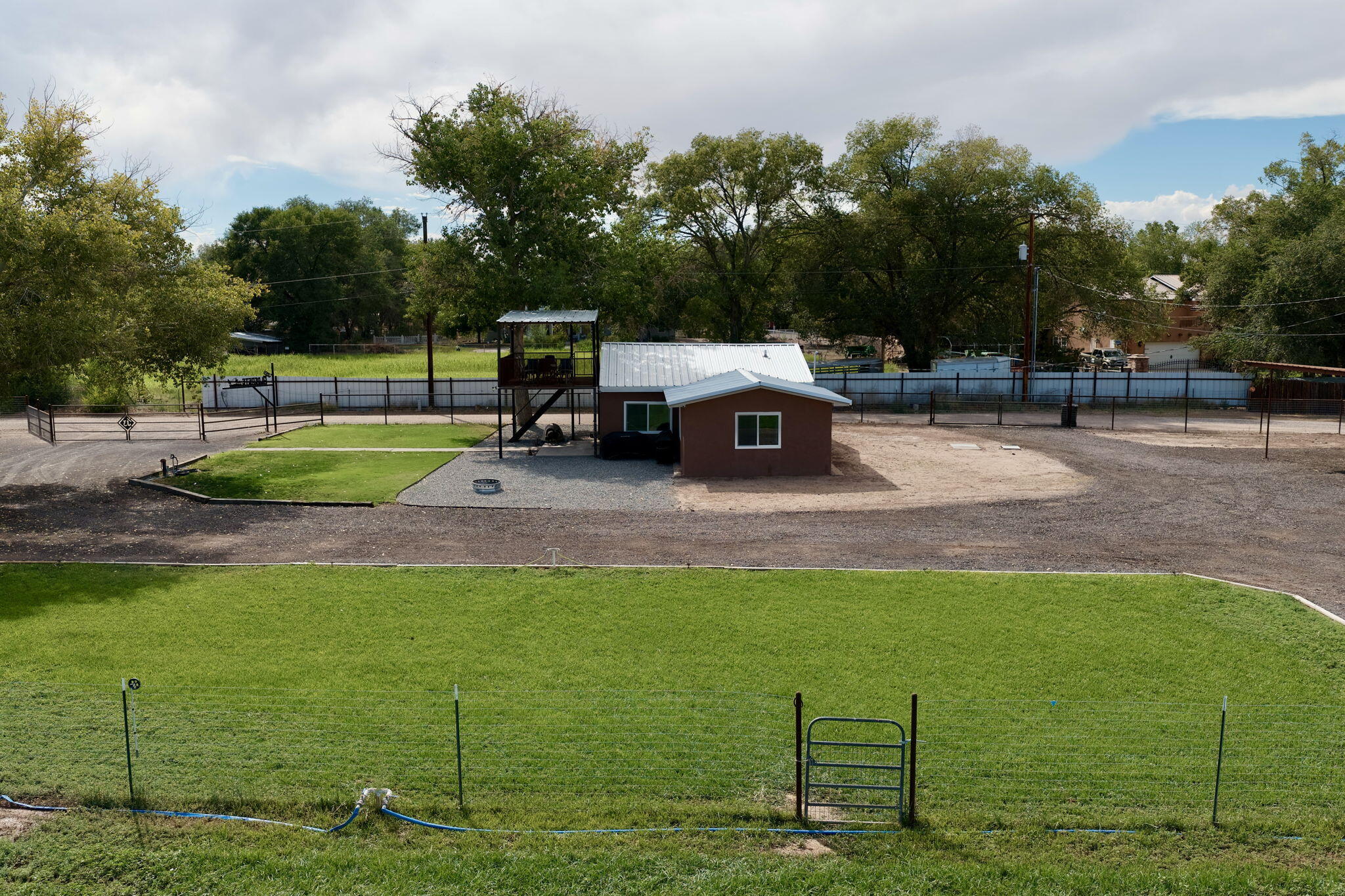 2nd image of 26 Weaver Rd, Peralta, NM 87042 | MLS# 1109898