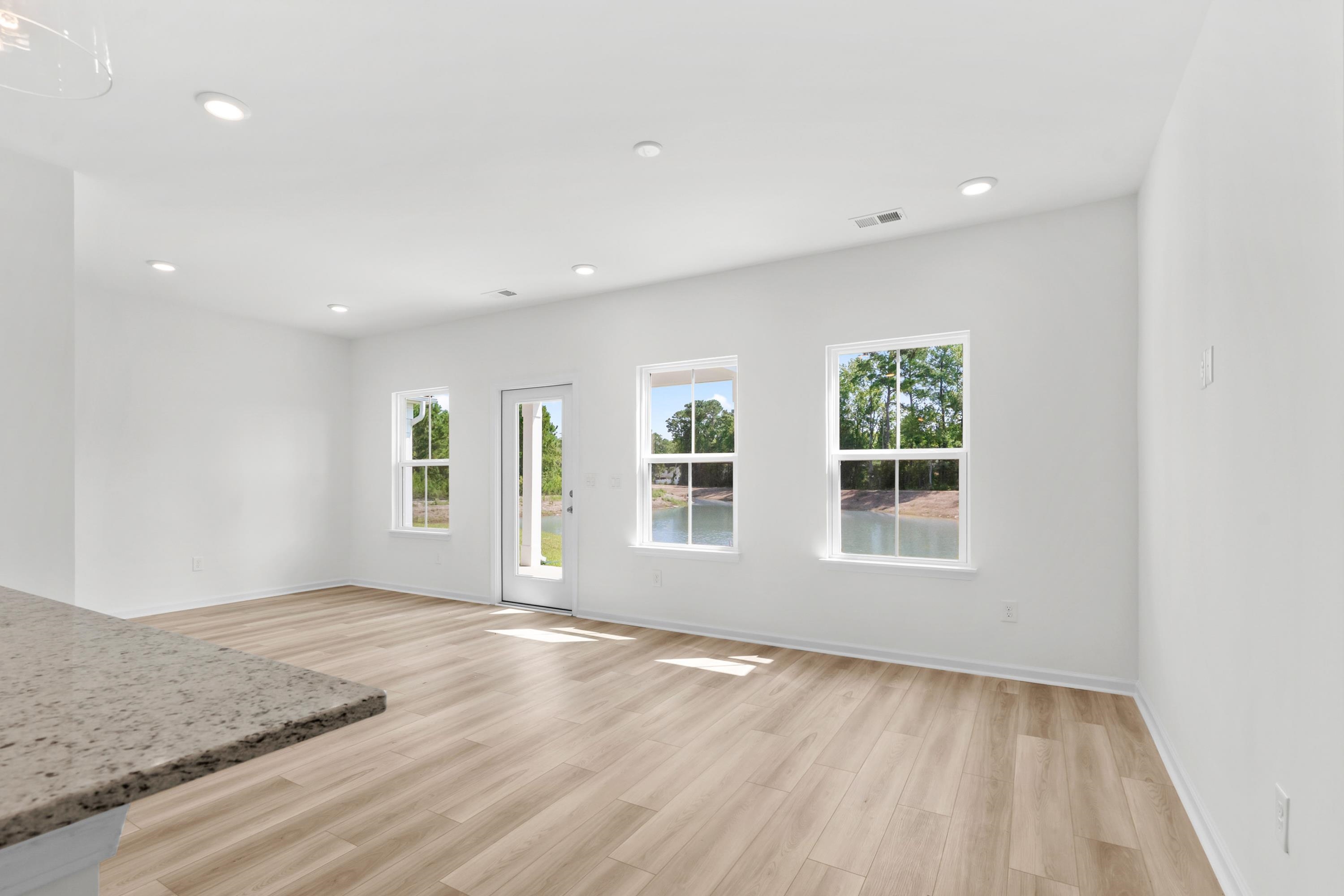 2621329 | Photo 6