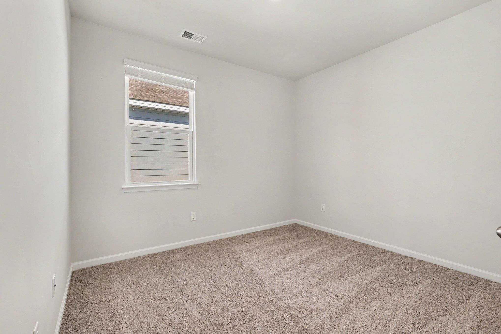 2621430 | Photo 20