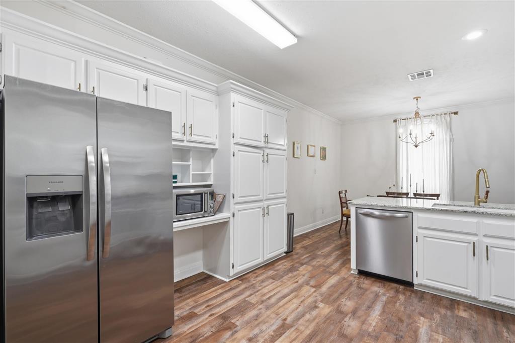 2154 Beechnut Drive — photo 5