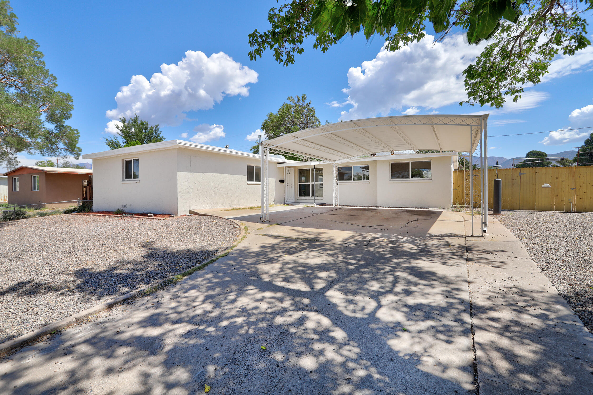 1800 Britt Street NE, Albuquerque