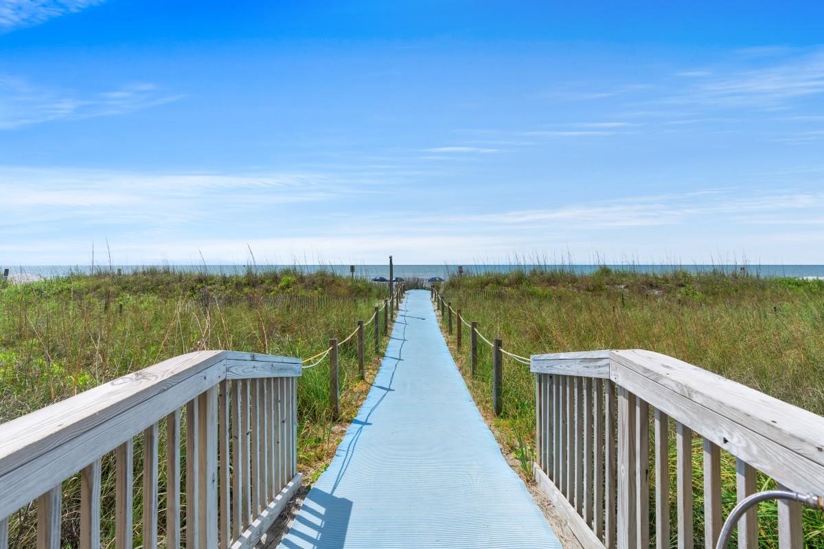 4000 N Ocean Blvd. 