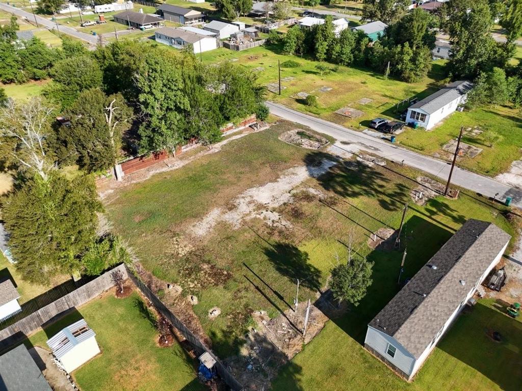 2348 Royal Oaks