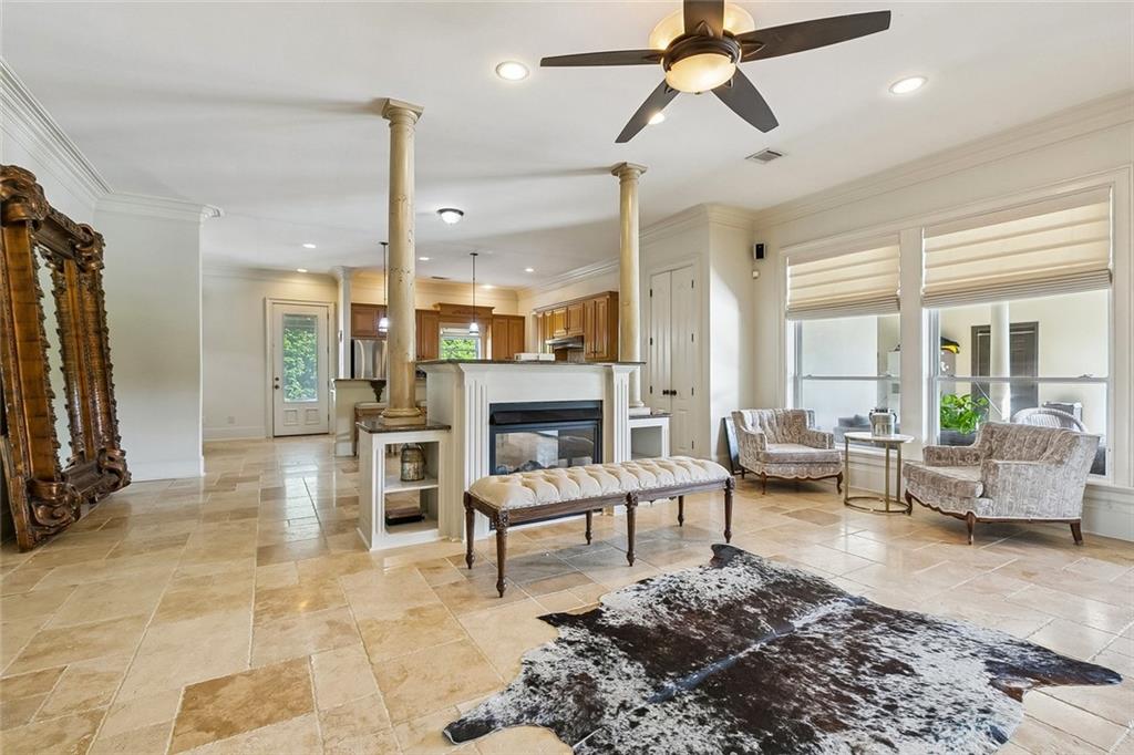 Photo 2 of Single family home for sale at 160 Primrose Dr, Belle Chasse, LA 70037 | MLS# 2575130 | Listing updated on 2026-09-08