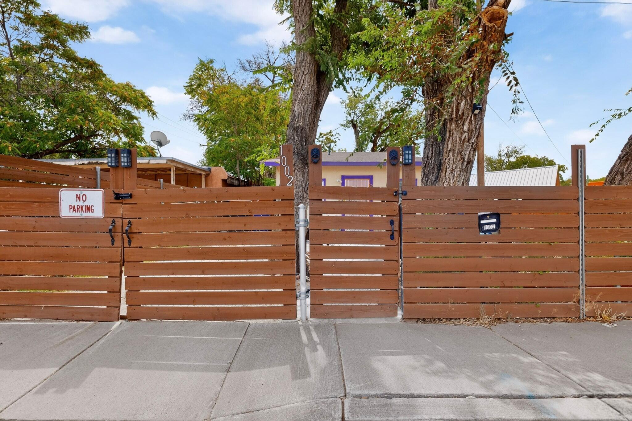 Photo 3 of Single family home for sale at 1002 Pacific Ave Sw, Albuquerque, NM 87102 | MLS# 1110247 | Listing updated on 2026-09-14