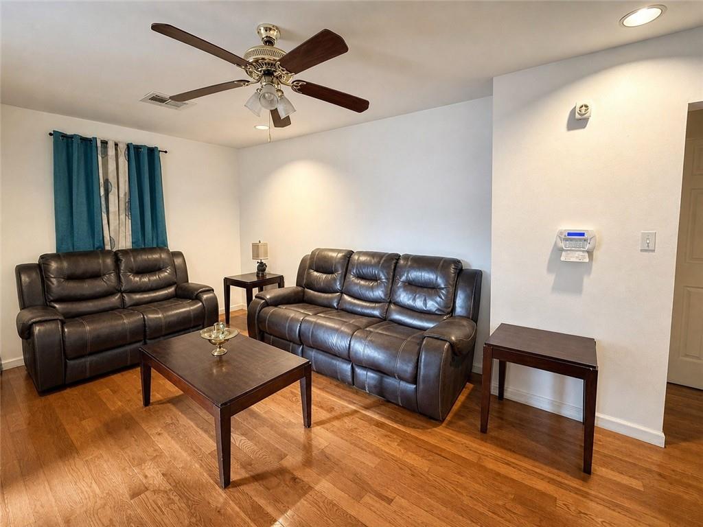 Photo 3 of Single family home for sale at 2525 Vienna St, New Orleans, LA 70122 | MLS# 2574397 | Listing updated on 2026-09-02