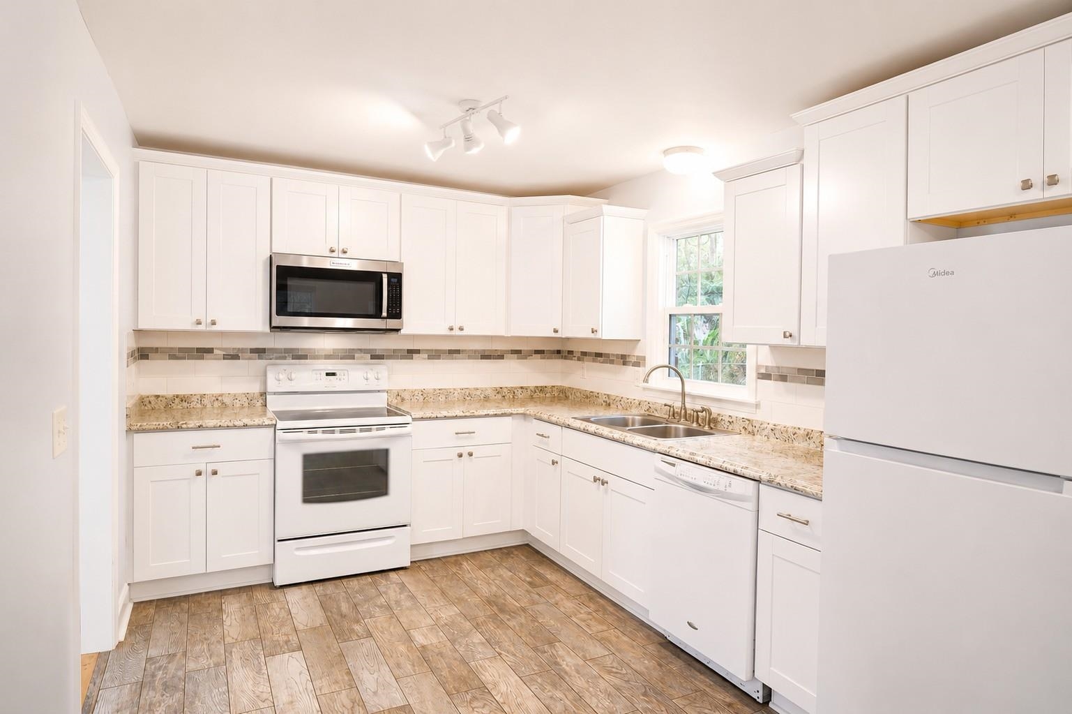 2621696 | Photo 7