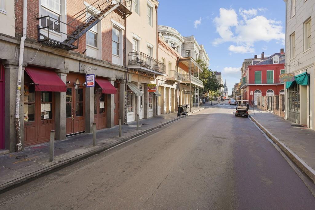 Photo 2 of Condo for sale at 333 Chartres St #E, New Orleans, LA 70130 | MLS# 2575335 | Listing updated on 2026-09-16