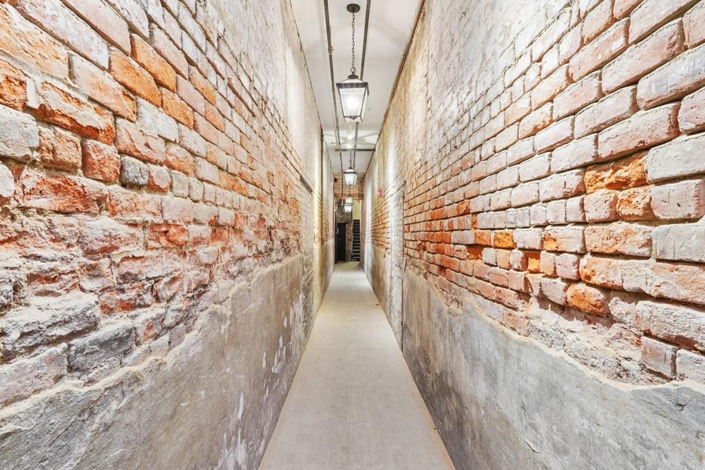 Photo 3 of Condo for sale at 333 Chartres St #E, New Orleans, LA 70130 | MLS# 2575335 | Listing updated on 2026-09-16