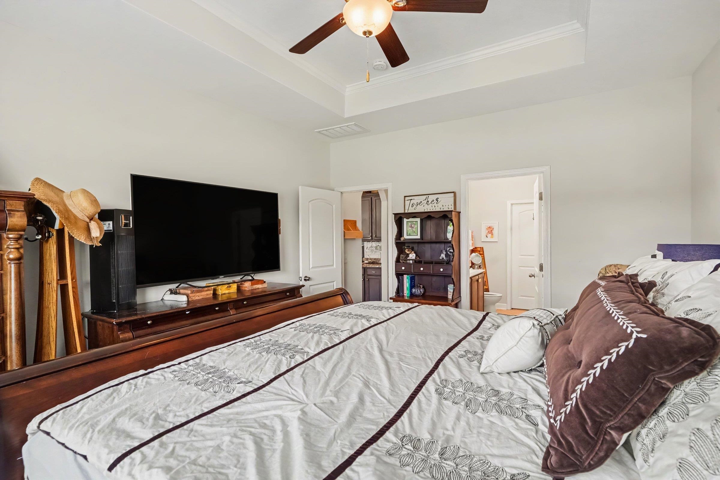 426 Carrick Loop 