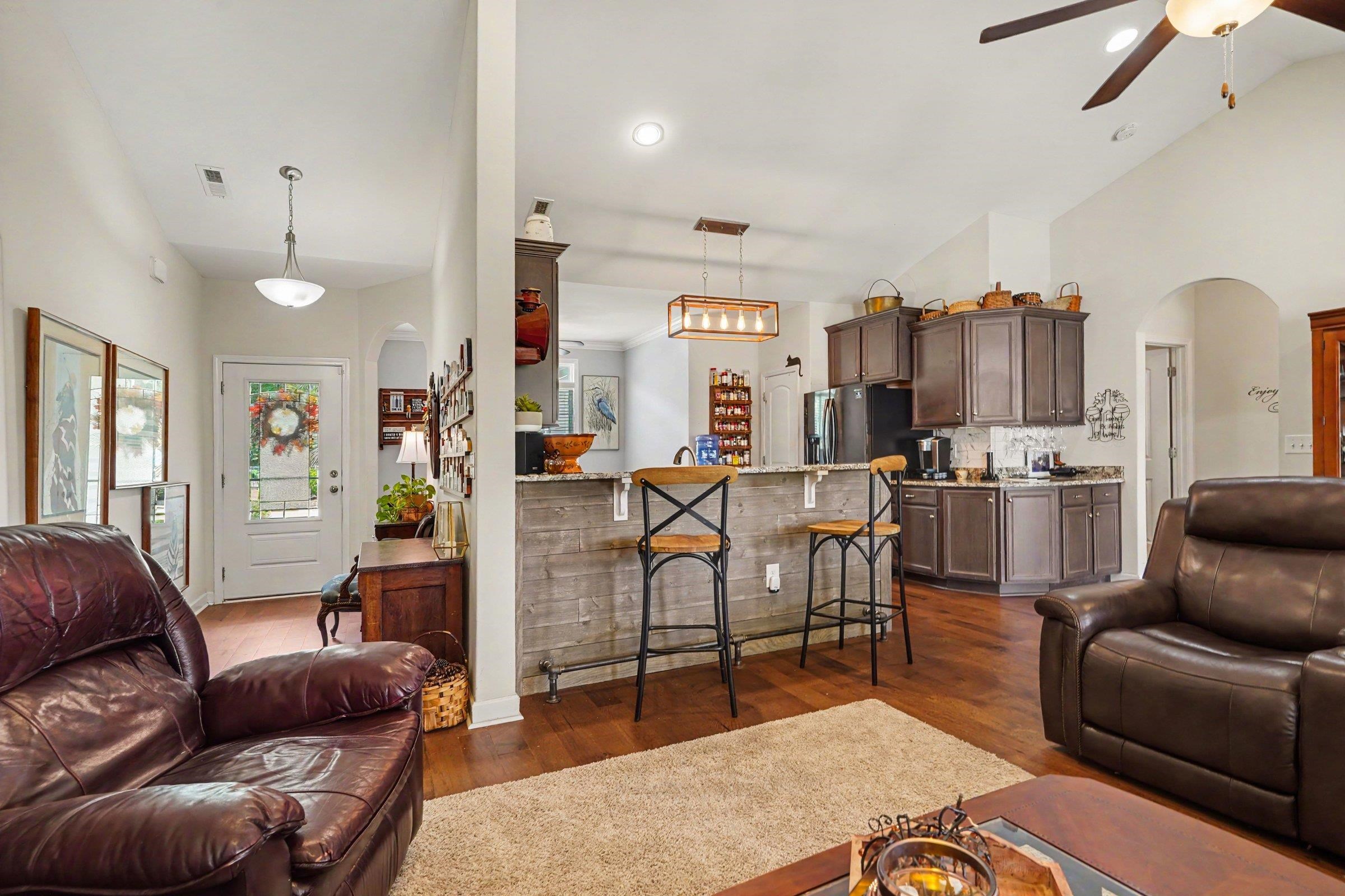 426 Carrick Loop 