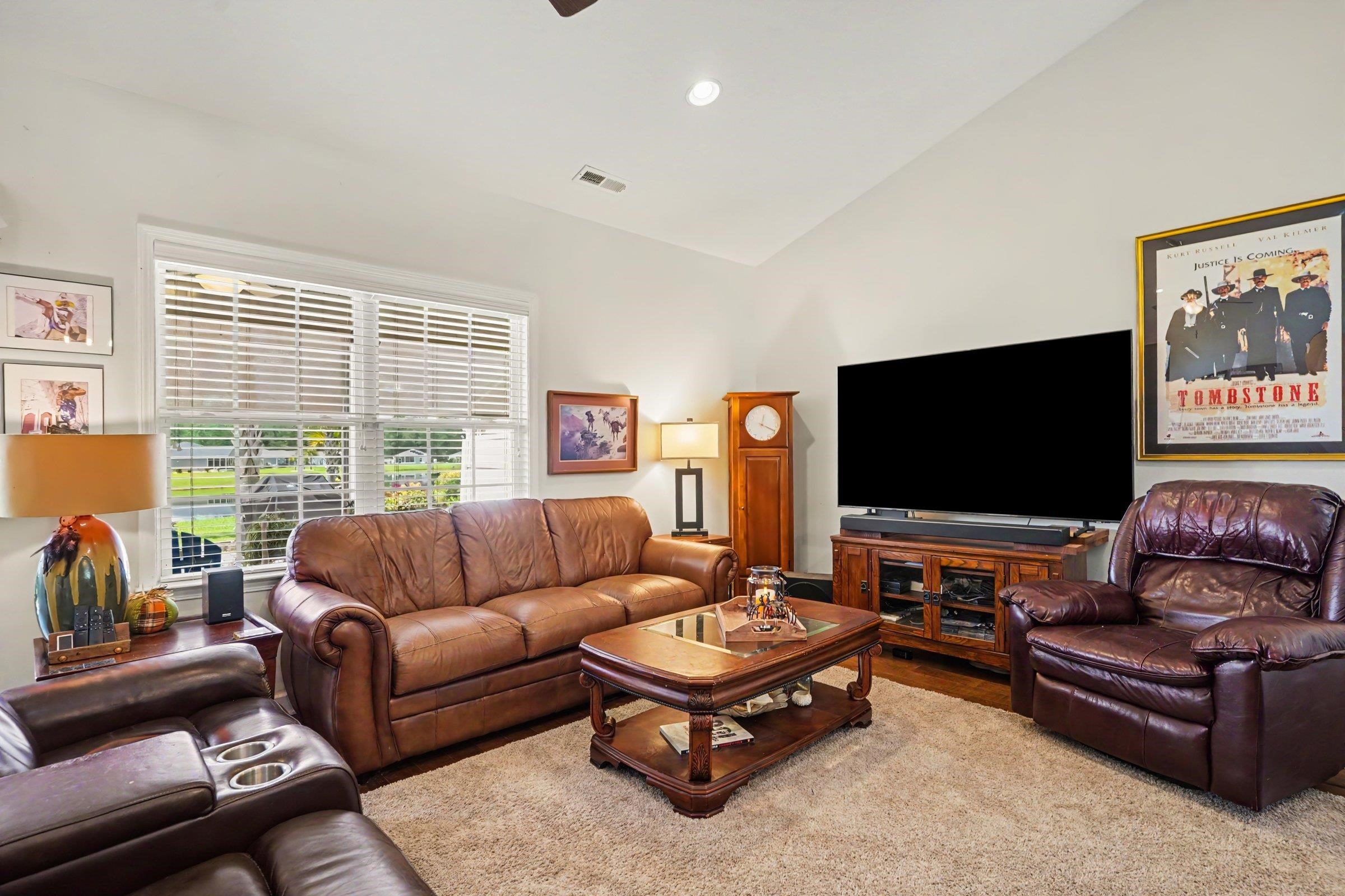 426 Carrick Loop 