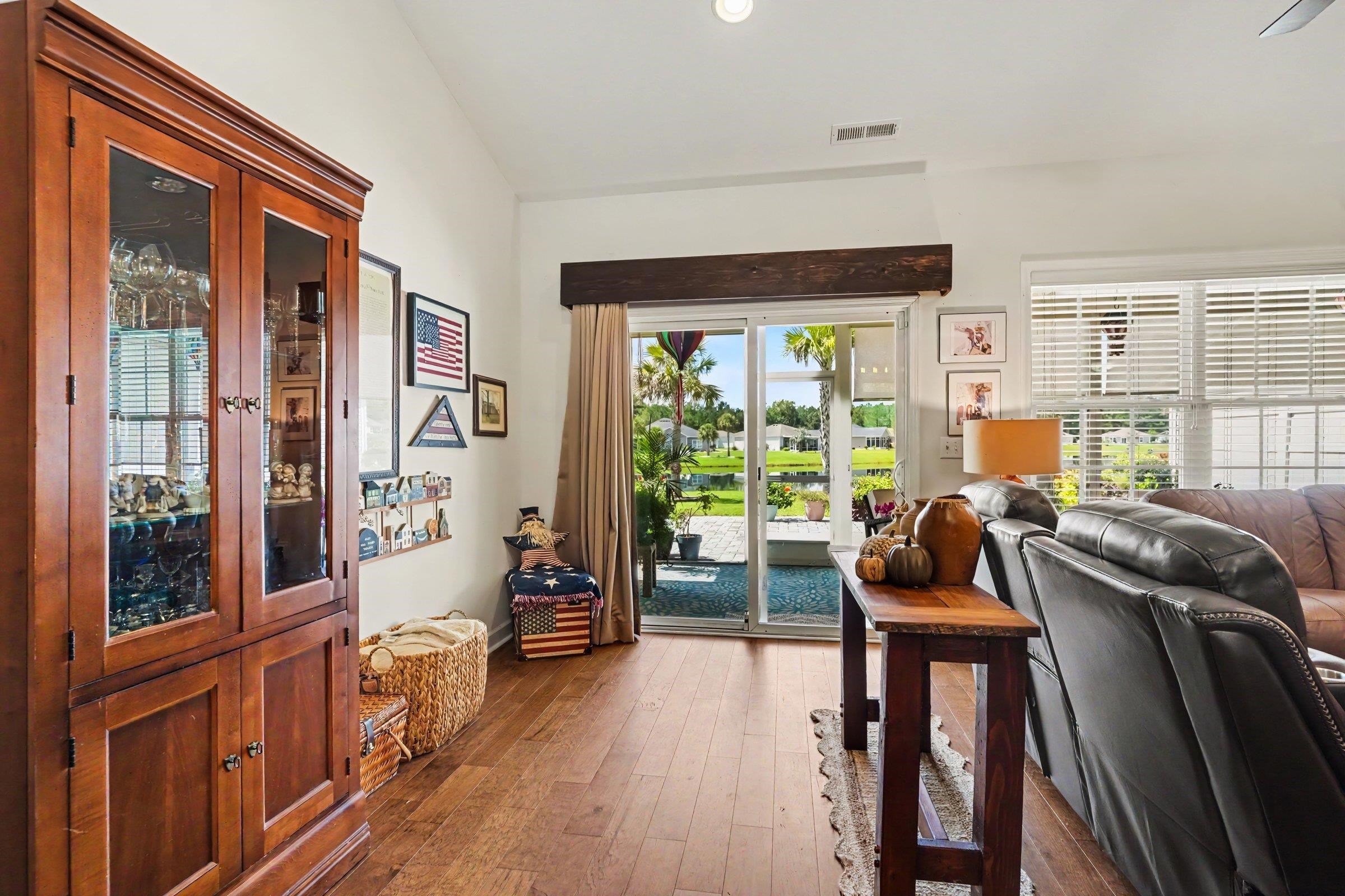 426 Carrick Loop 