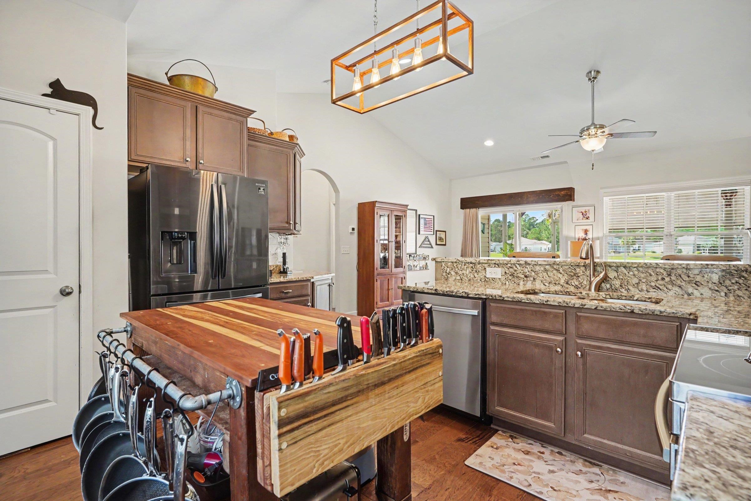 426 Carrick Loop 