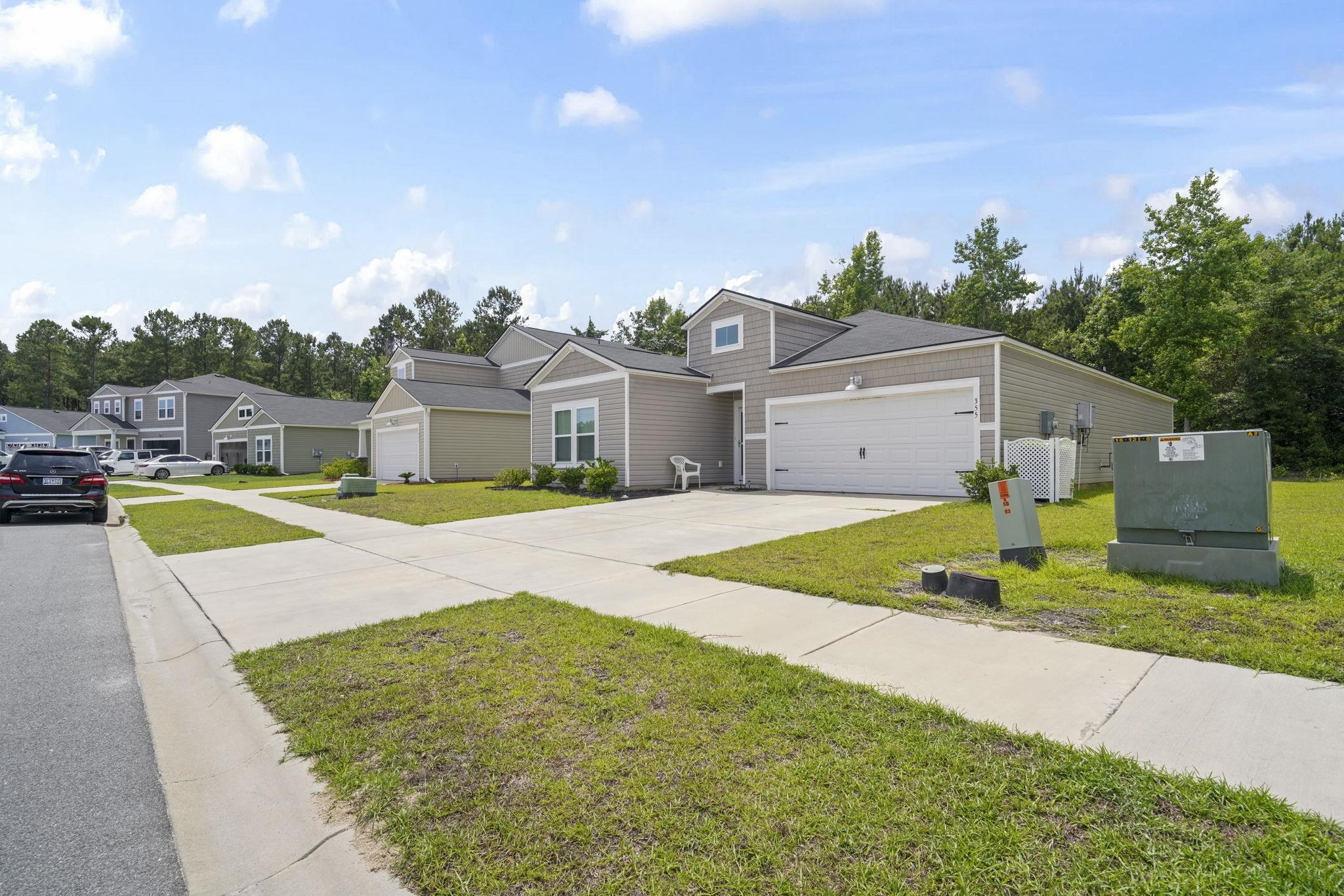 Photo 3 of Single family home for sale at 355 Fennec Loop, Conway, SC 29526 | MLS# 2621715 | Listing updated on 2026-09-02
