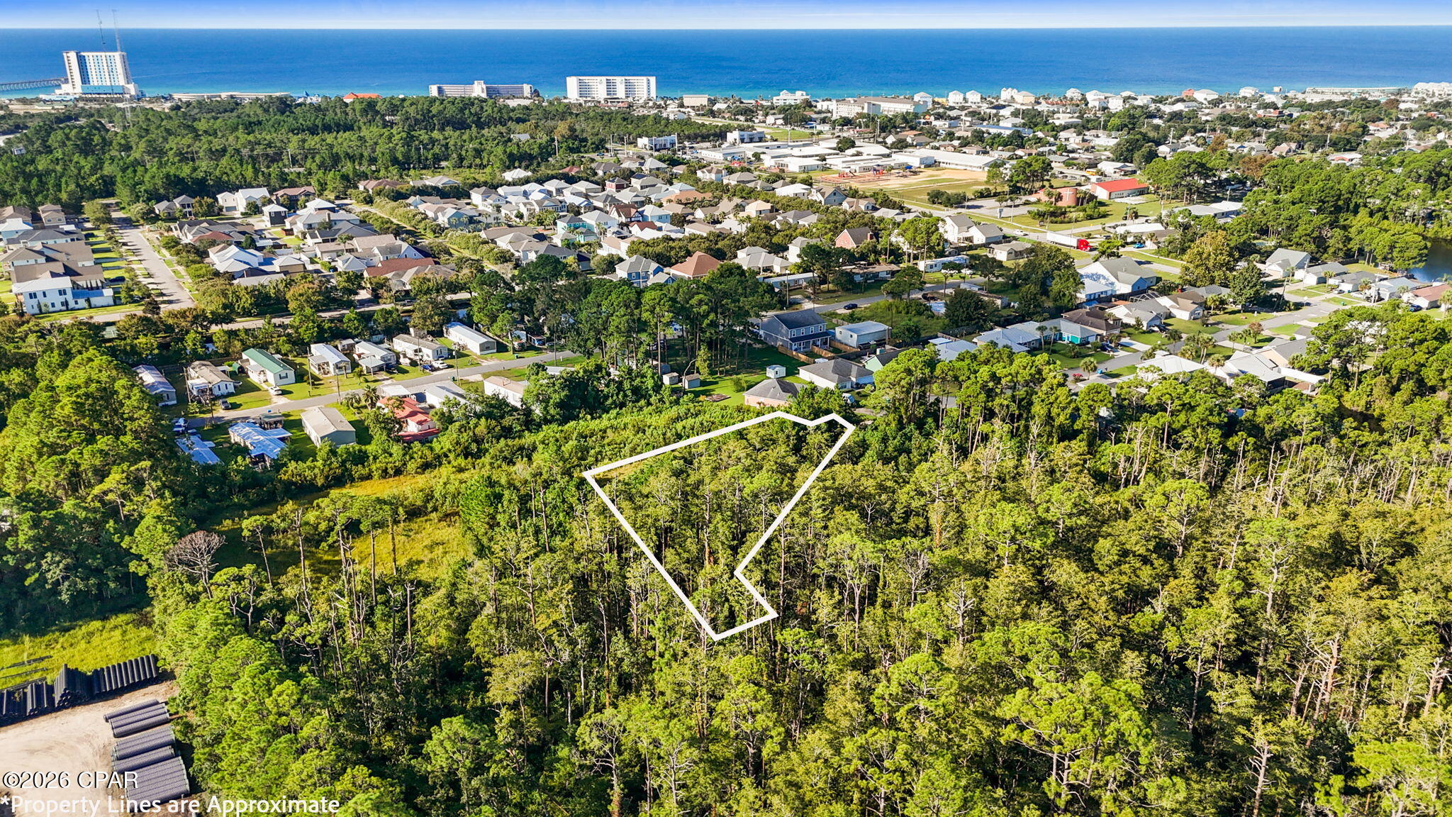 12510 Emerald Lake Drive, Panama City Beach, FL 32407 thumbnail, photo 2 of 16