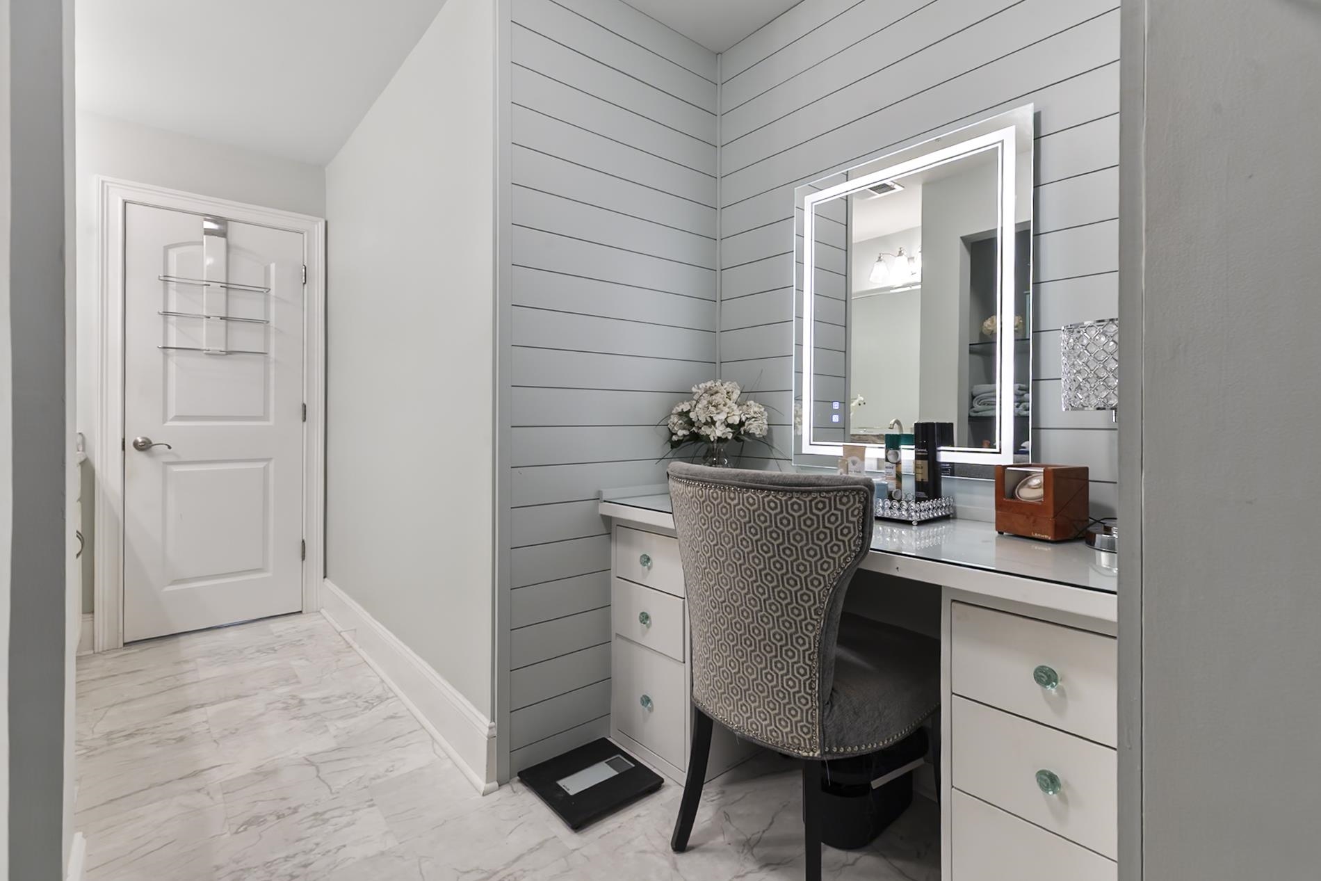 2621828 | Photo 27