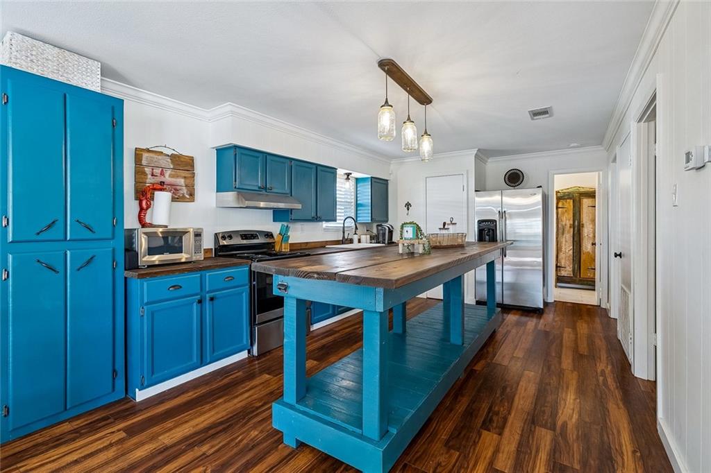 Photo 3 of Single family home for sale at 32800 Cypress Dr, Springfield, LA 70462 | MLS# 2574935 | Listing updated on 2026-09-08