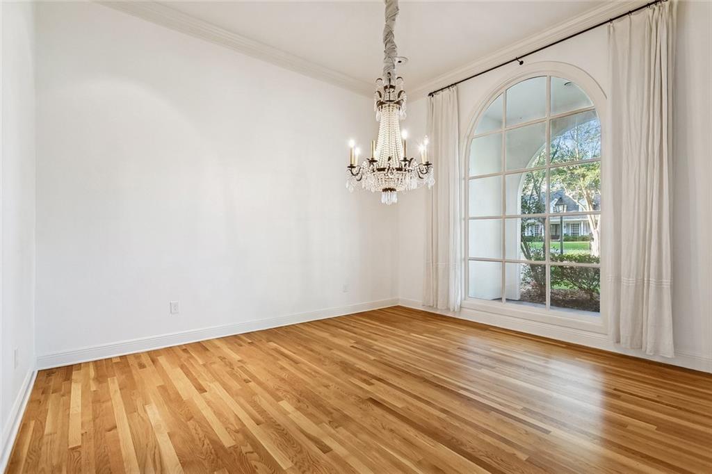 Photo 4 of Single family home for sale at 105 Concorde Pl, Mandeville, LA 70471 | MLS# 2575567 | Listing updated on 2026-09-10