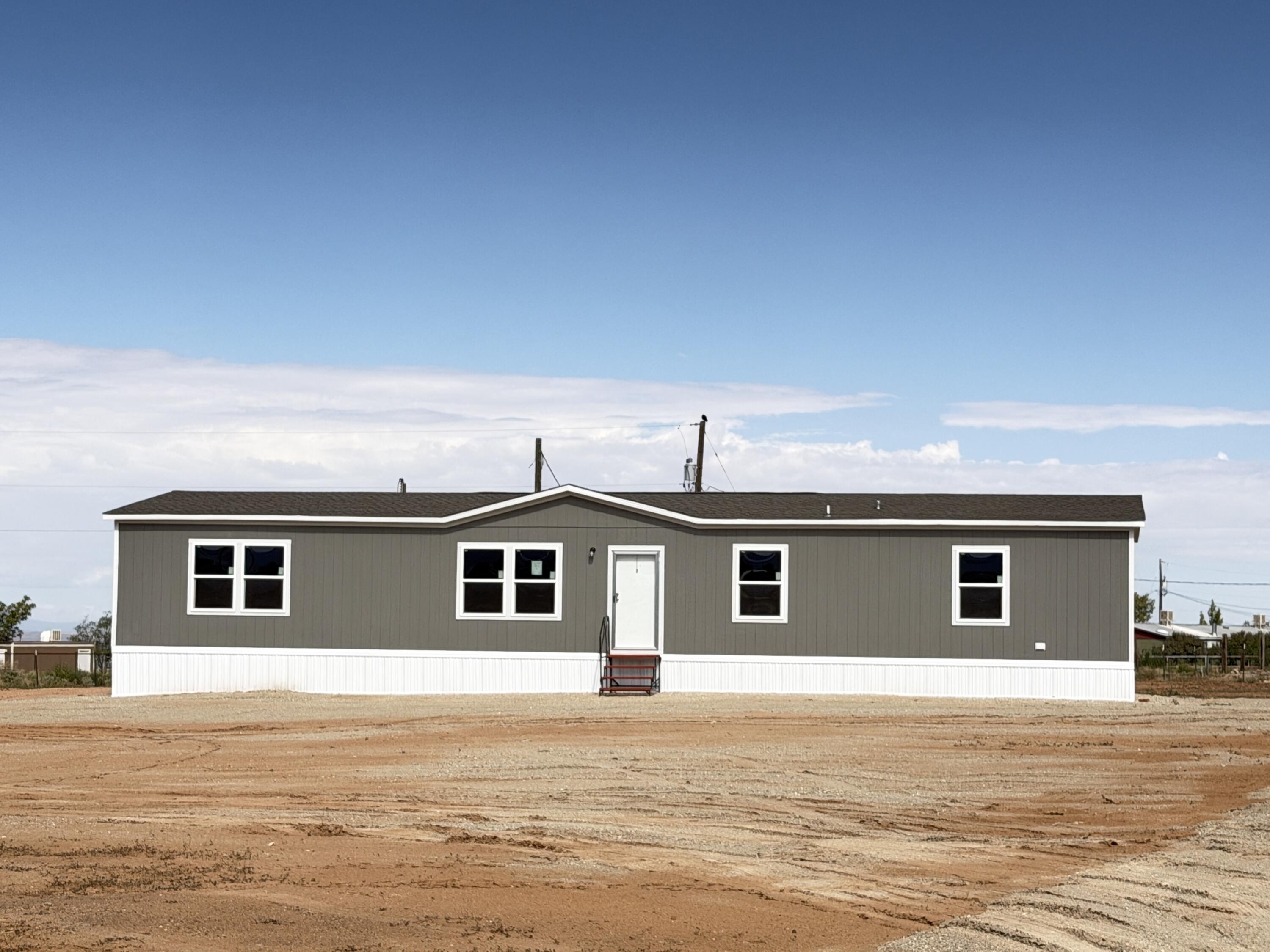 Photo 1 of Sale Pending at 5 Meadowlake Cir, Los Lunas, NM 87031 | MLS# 1110375 | Listing updated on 2026-09-15