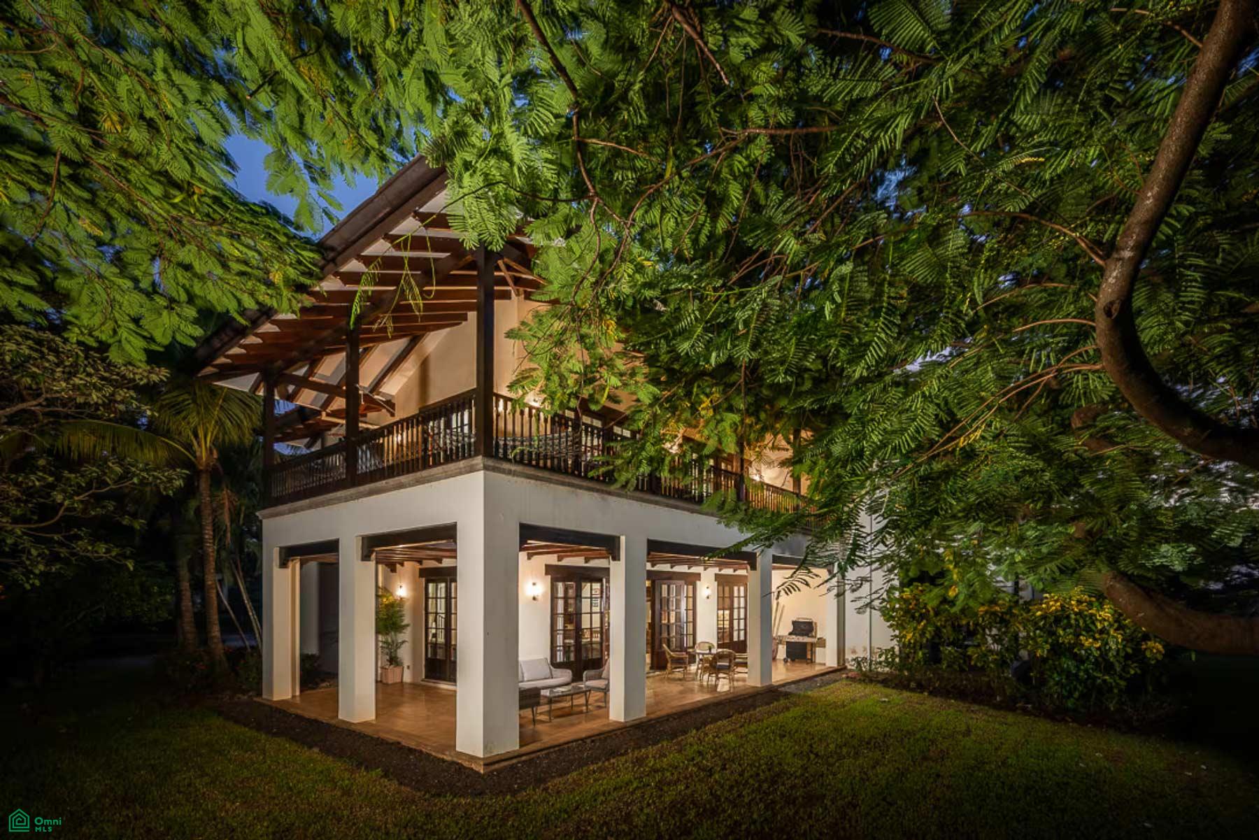 2 bed Condo For Sale in Tamarindo, Guanacaste - 1