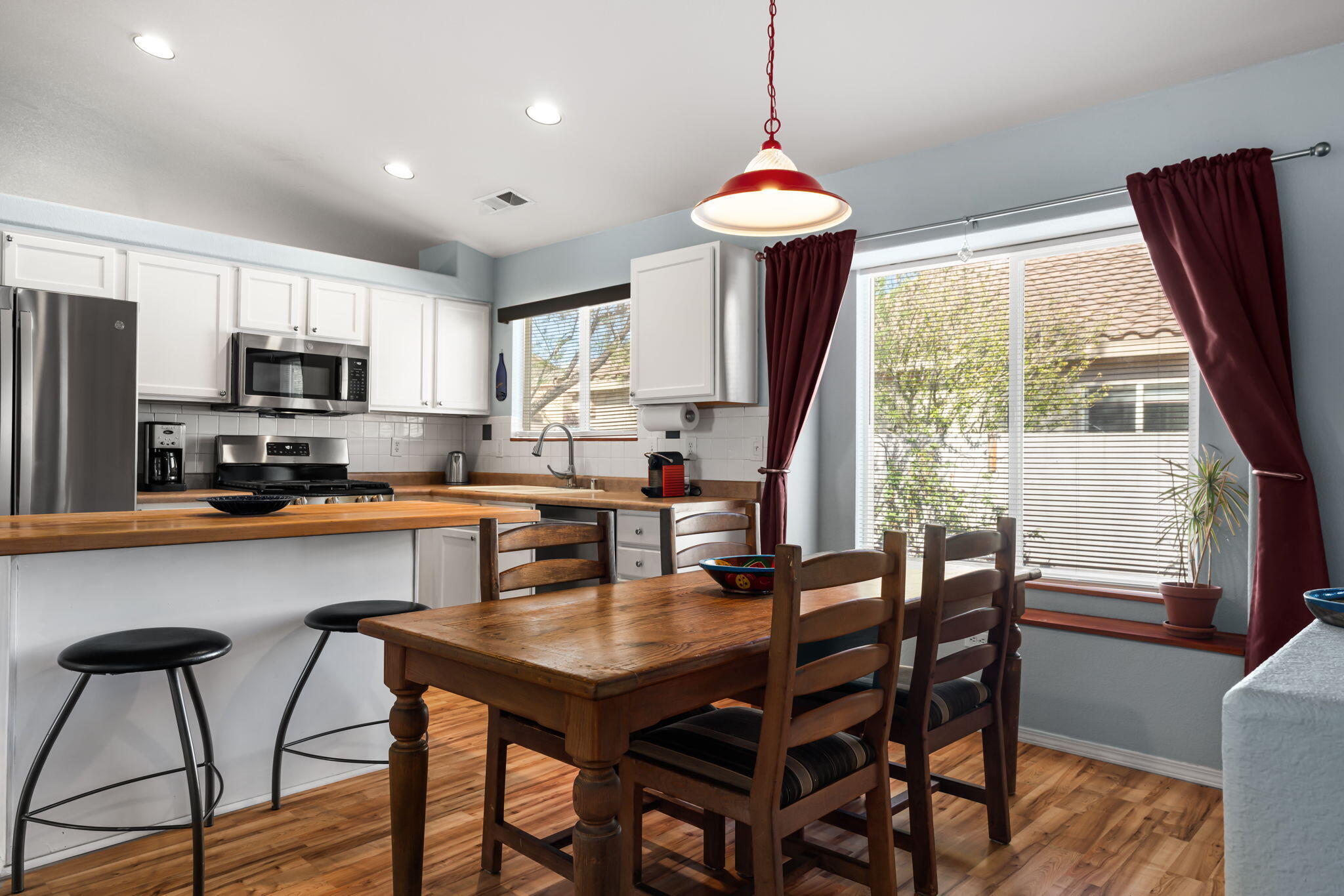Photo 2 of Single family home for sale at 3470 Hunters Meadows Cir Ne, Rio Rancho, NM 87144 | MLS# 1110428 | Listing updated on 2026-09-17