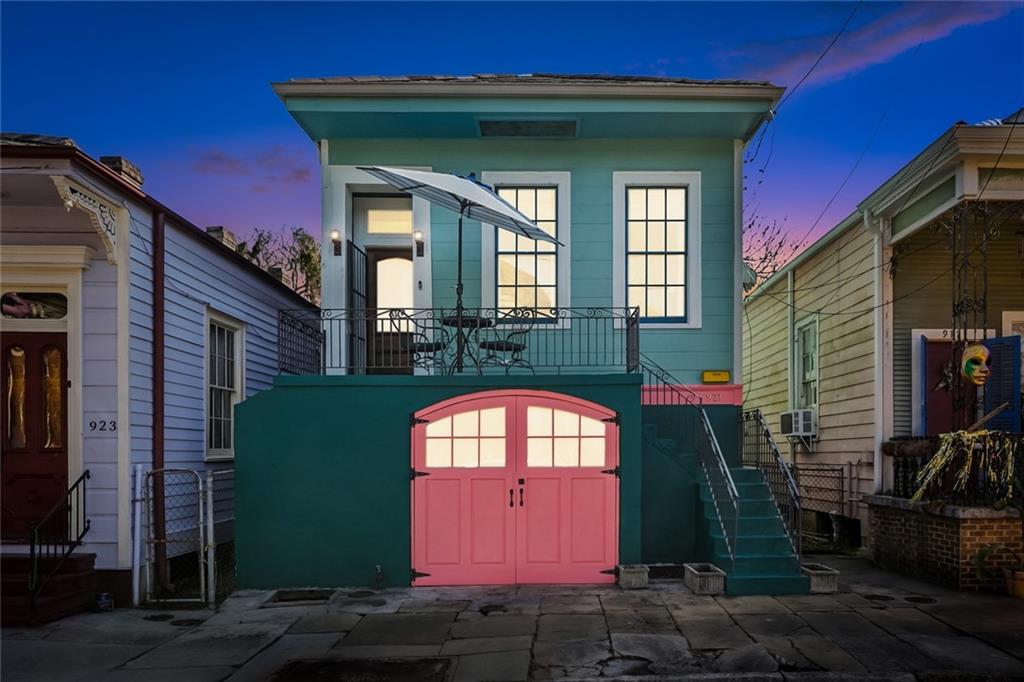 Photo 2 of Single family home for sale at 921 Clouet St, New Orleans, LA 70117 | MLS# 2575736 | Listing updated on 2026-09-04