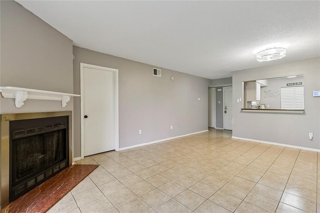 Photo 4 of Condo for sale at 3320 Timberlane Way Dr #132, Harvey, LA 70058 | MLS# 2573207 | Listing updated on 2026-09-17