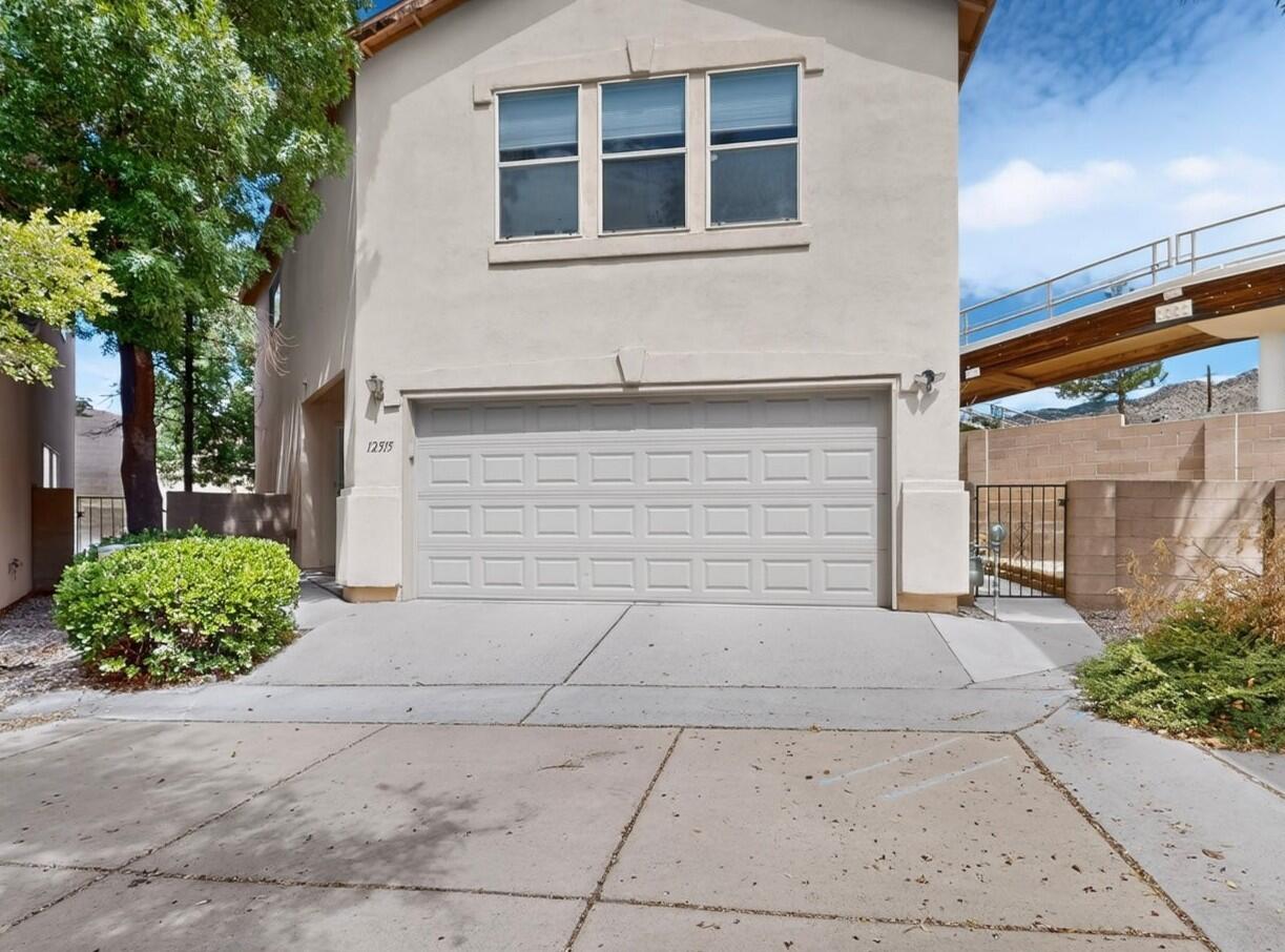 12515 Alps Way, Albuquerque NM 87111