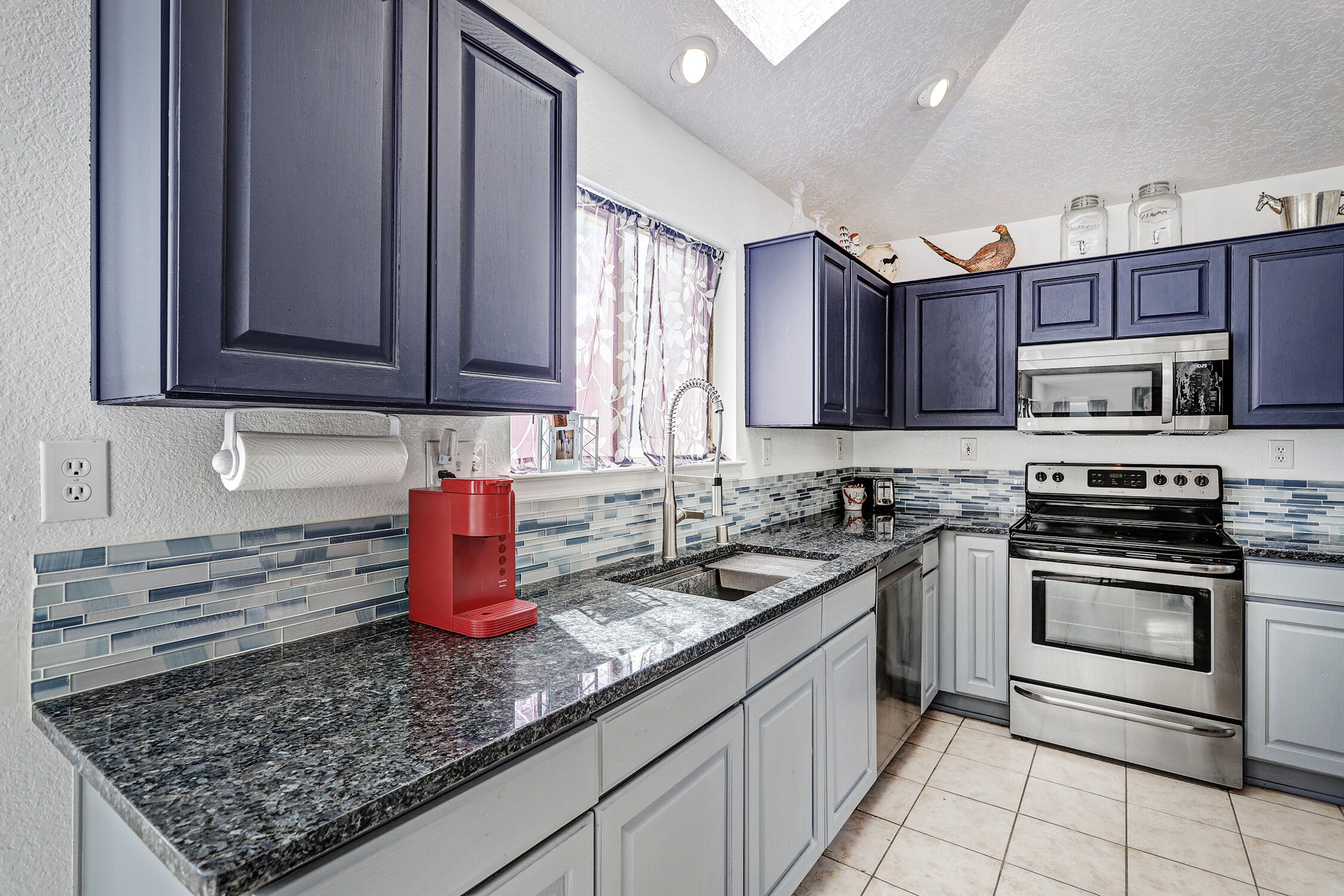 Photo 2 of Single family home for sale at 6516 Mesa Solana Pl Nw, Albuquerque, NM 87120 | MLS# 1110464 | Listing updated on 2026-09-04