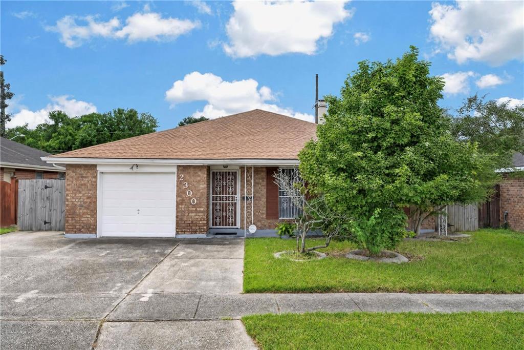 Photo 2 of Single family home for sale at 2300 Potomac Dr, Marrero, LA 70072 | MLS# 2575401 | Listing updated on 2026-09-06