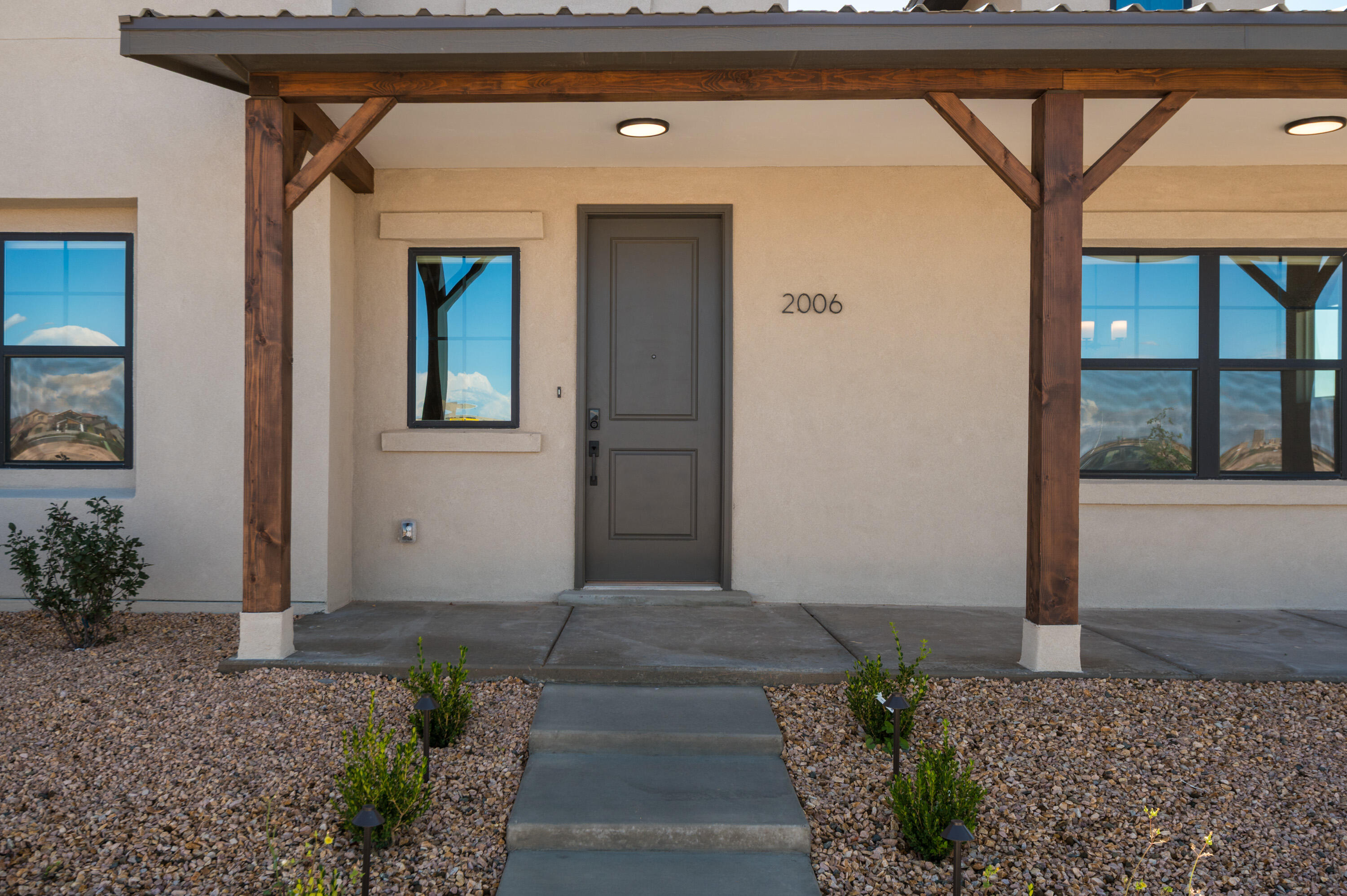 Photo 1 of Single family home for sale at 2006 De Kooning Ave SE, Albuquerque, NM 87106 | MLS# 1110535 | Listing updated on 2026-09-18