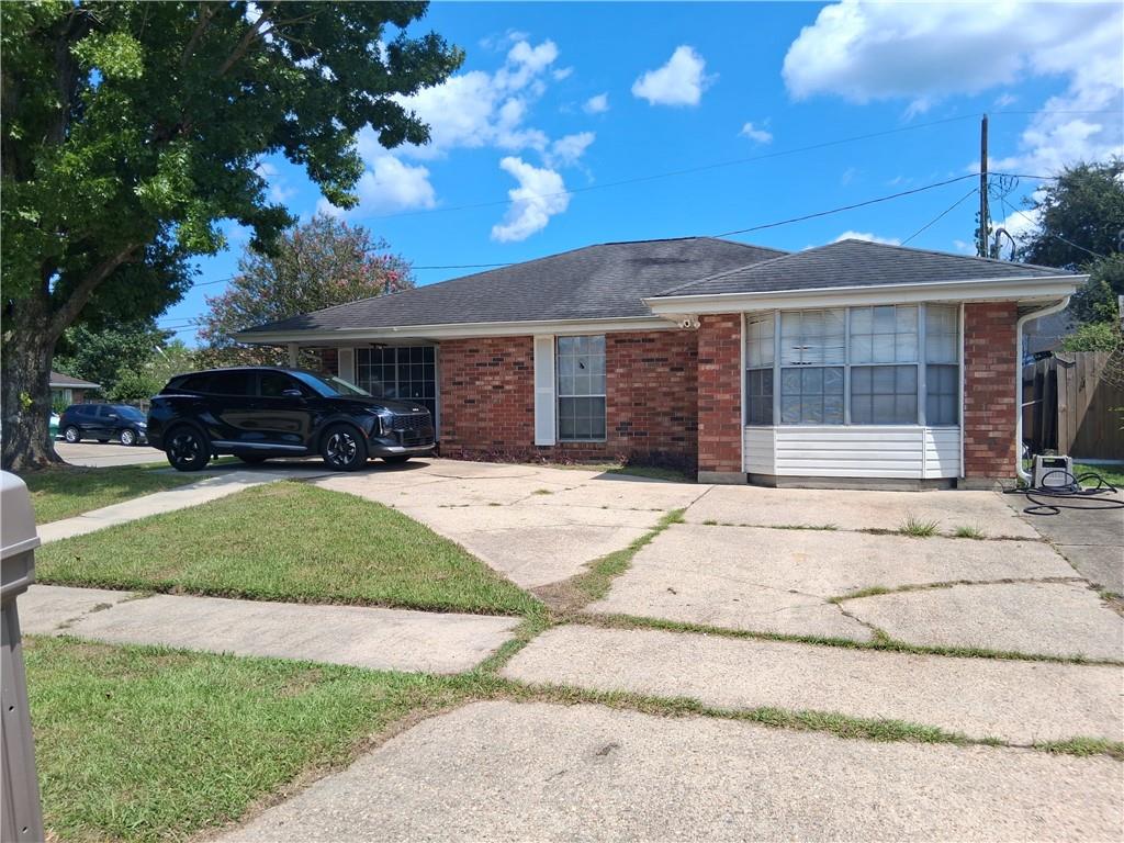 Photo 2 of Single family home for sale at 1948 Williamsburg Dr, La Place, LA 70068 | MLS# 2572608 | Listing updated on 2026-09-07