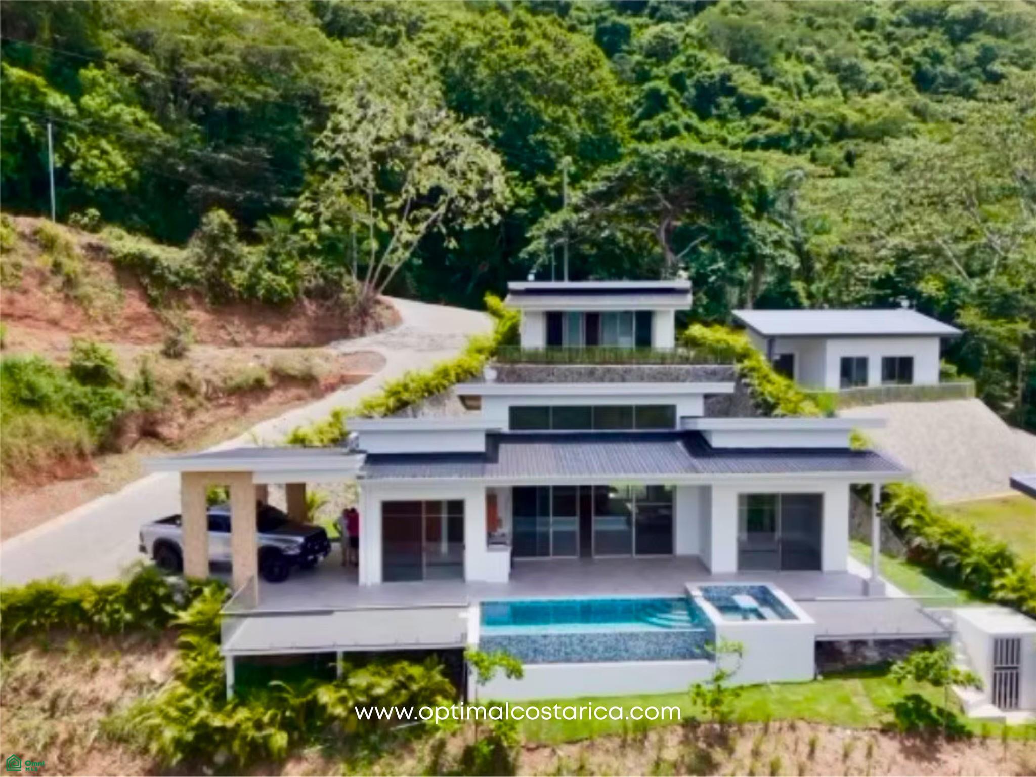 4 bed Single Family Homes For Sale in Atenas, Alajuela - 1